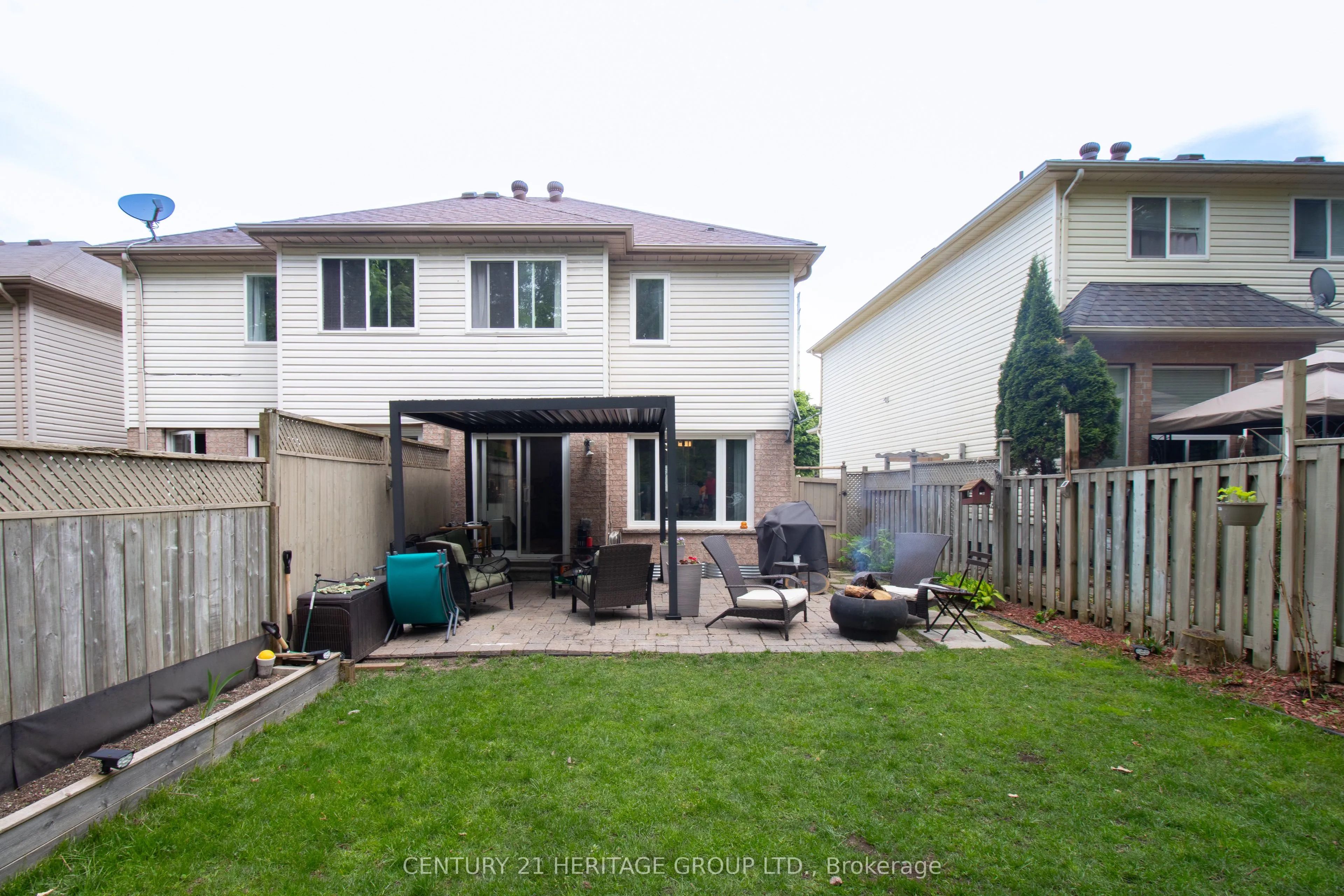 250 Ferndale Drive S