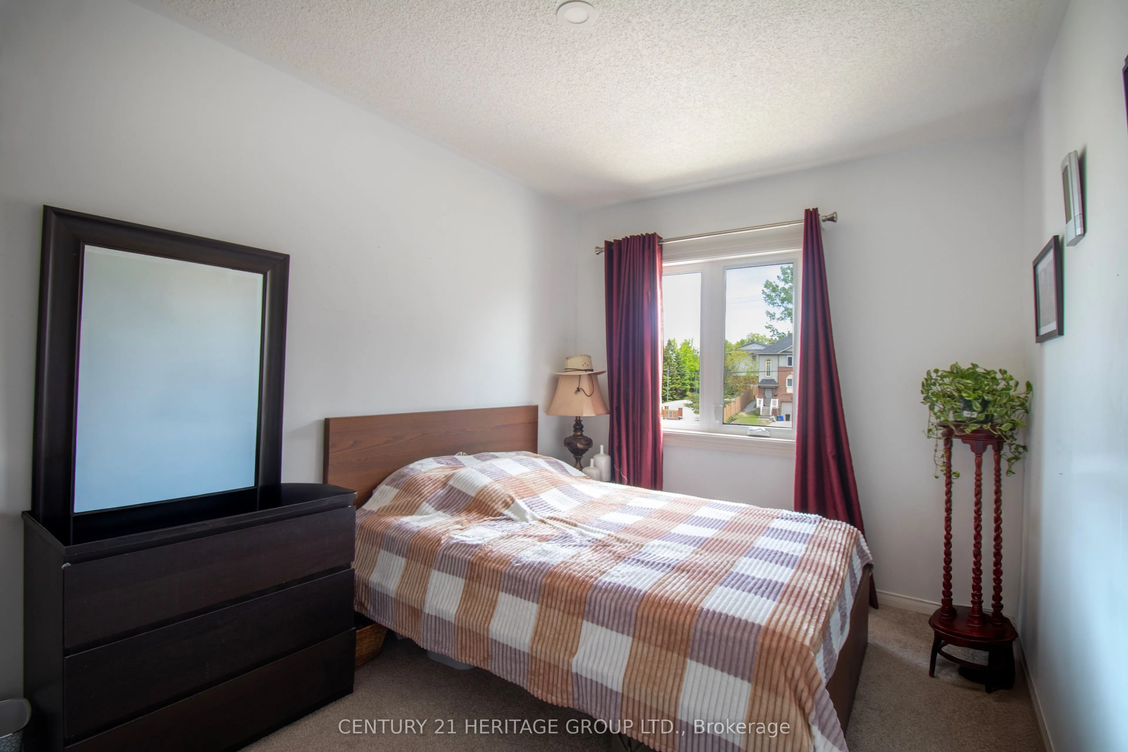 250 Ferndale Drive S