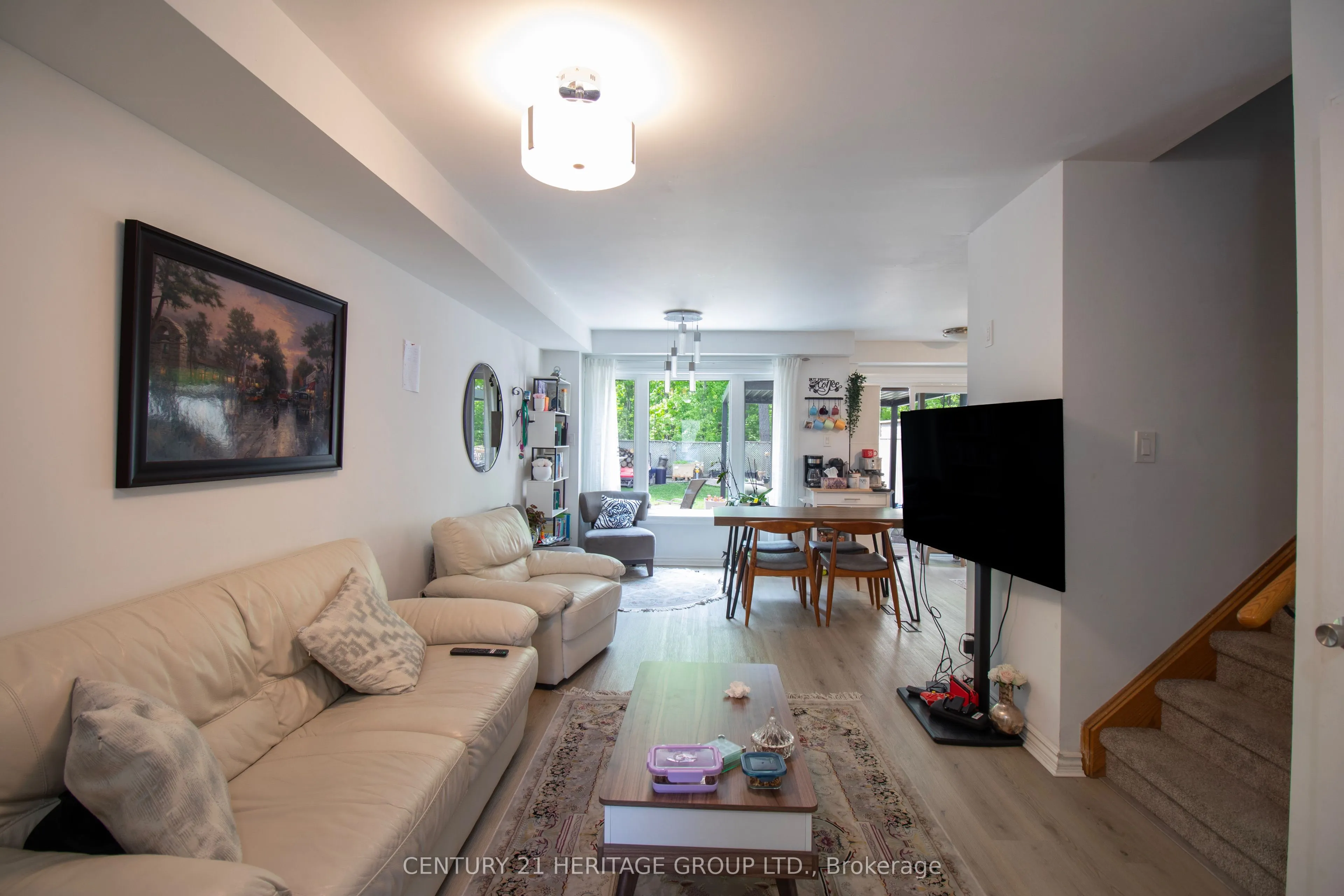 250 Ferndale Drive S
