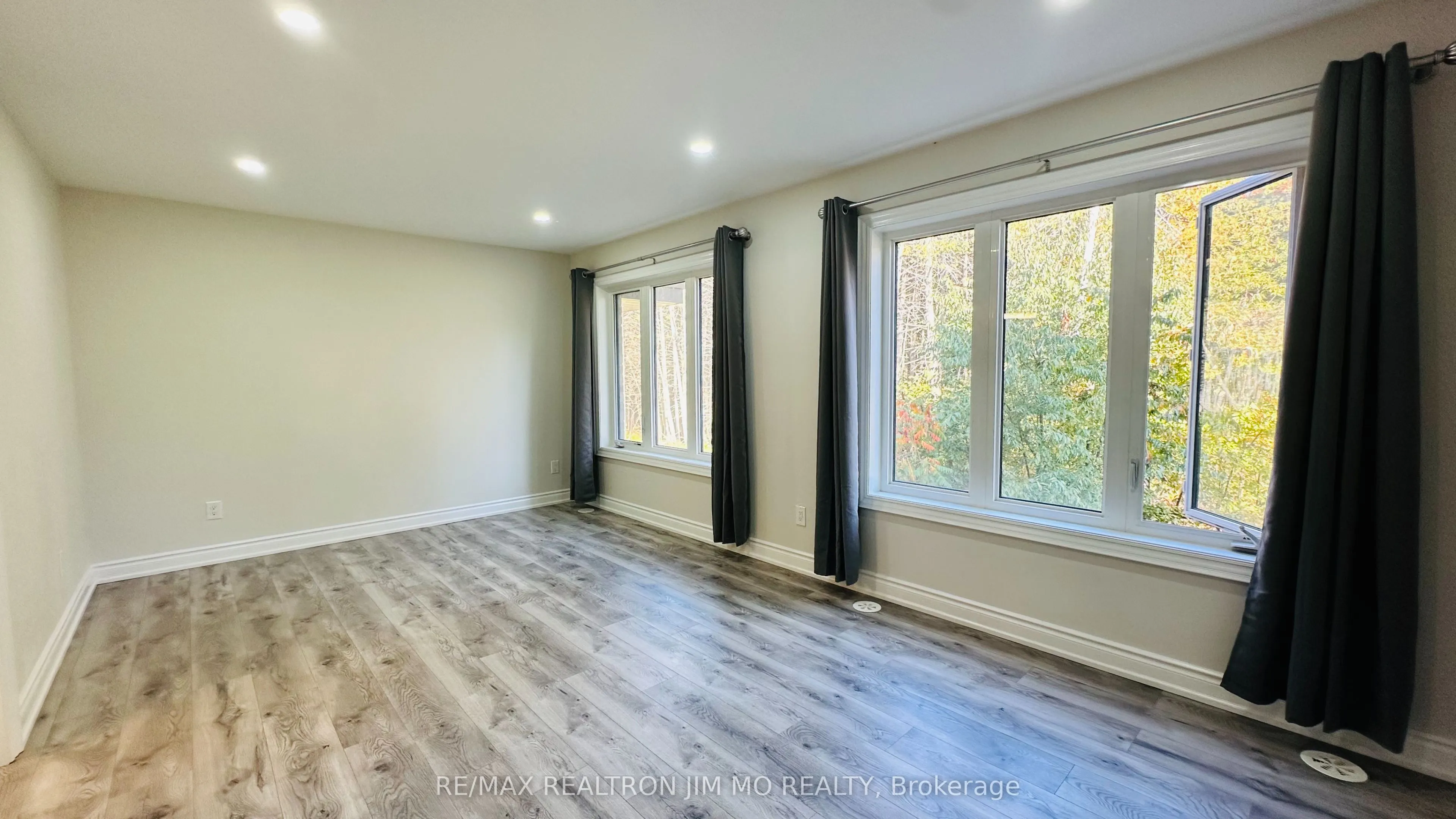 114 Blue Forest Crescent