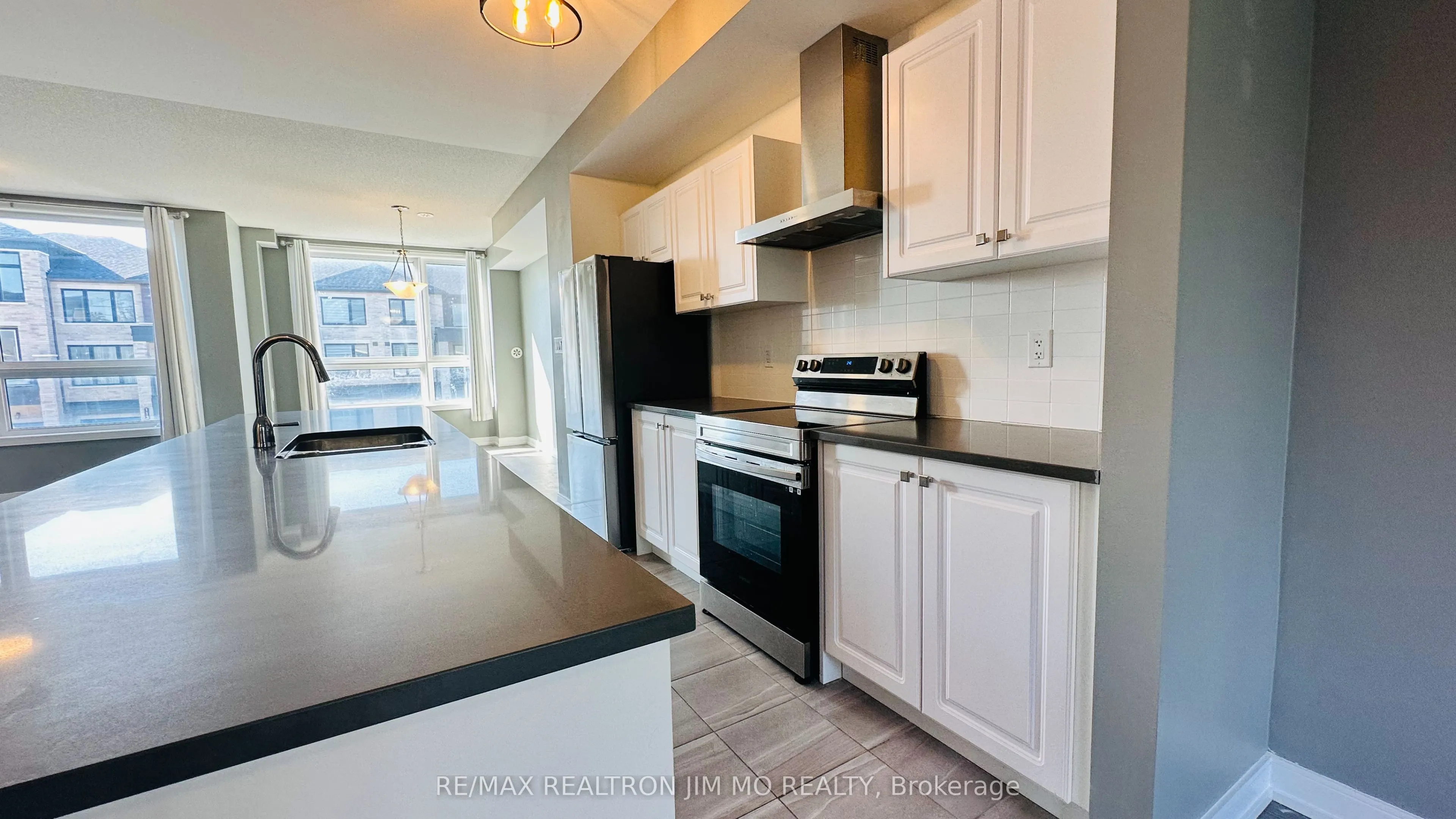 114 Blue Forest Crescent