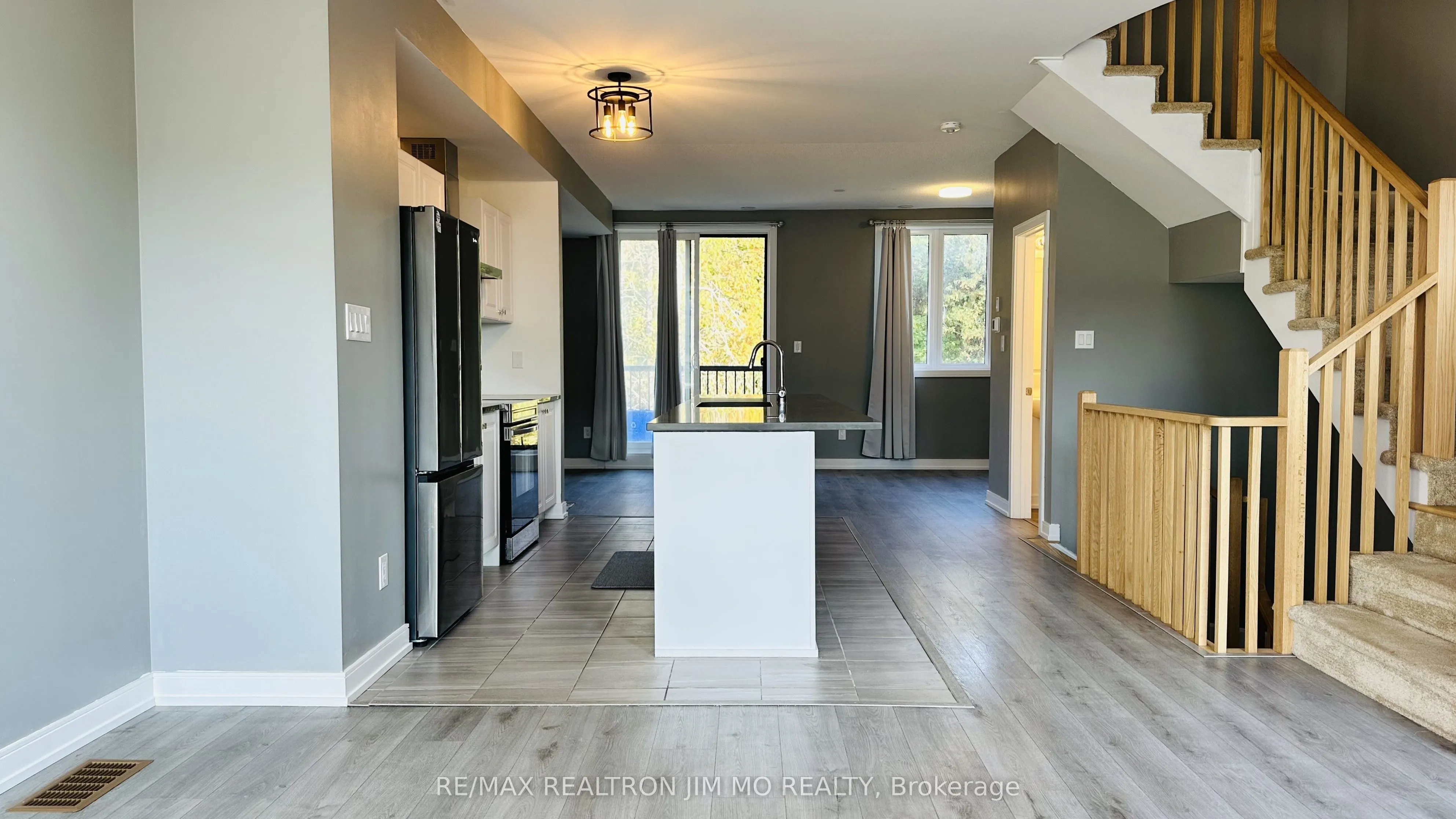 114 Blue Forest Crescent