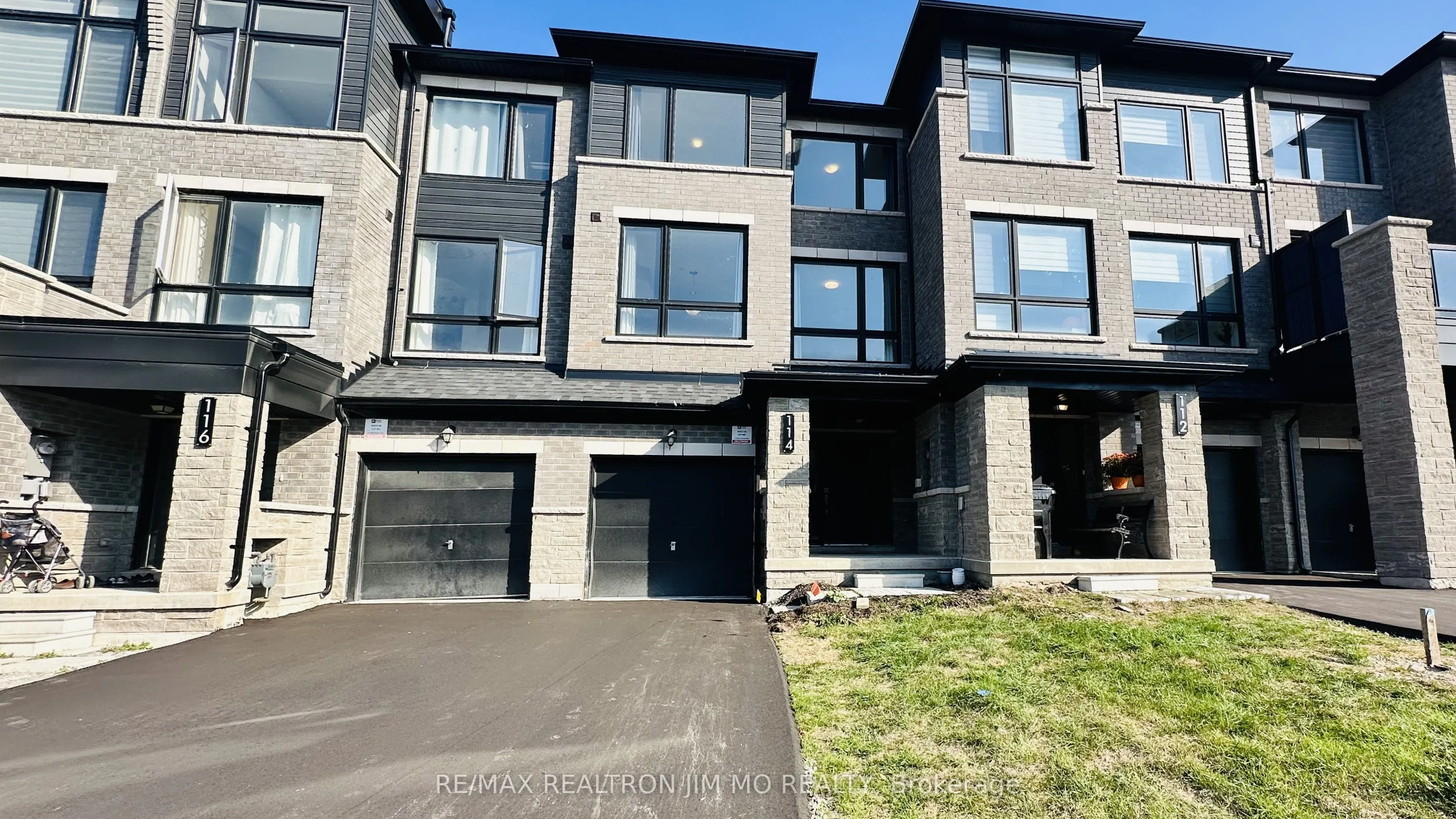 114 Blue Forest Crescent