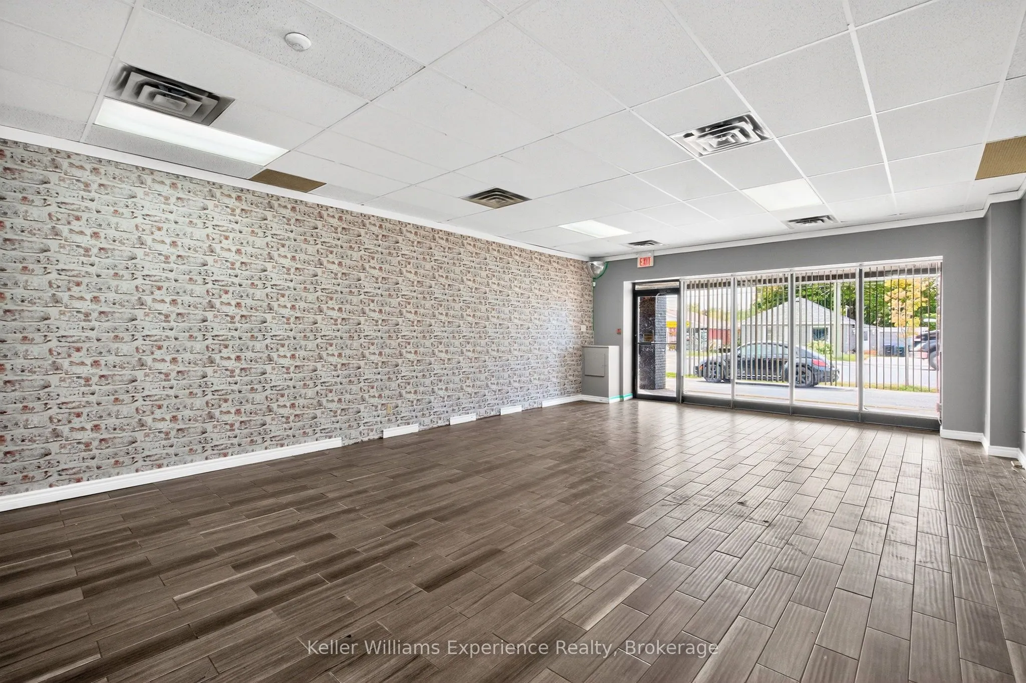 175 Main Street, #3