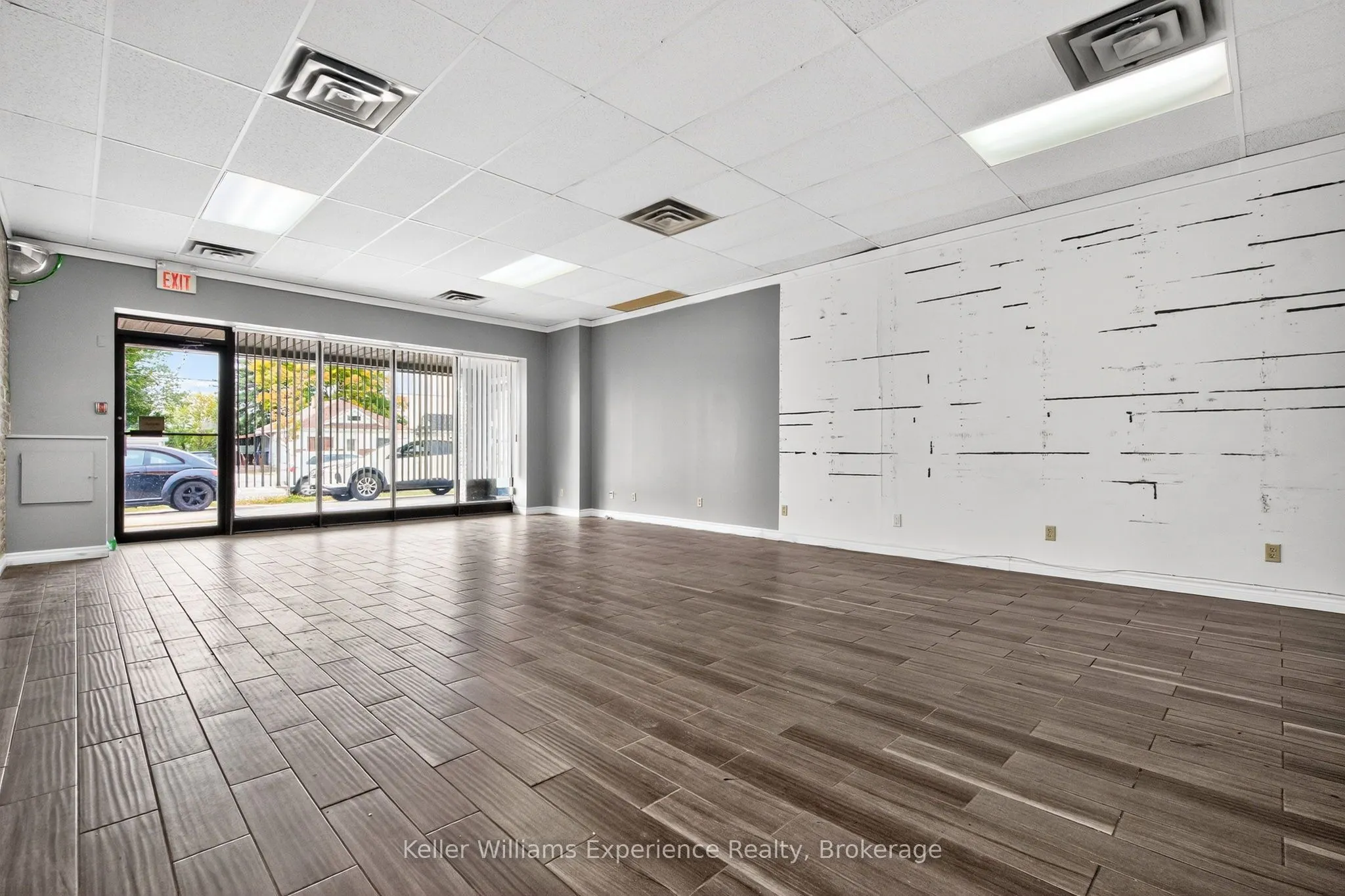 175 Main Street, #3