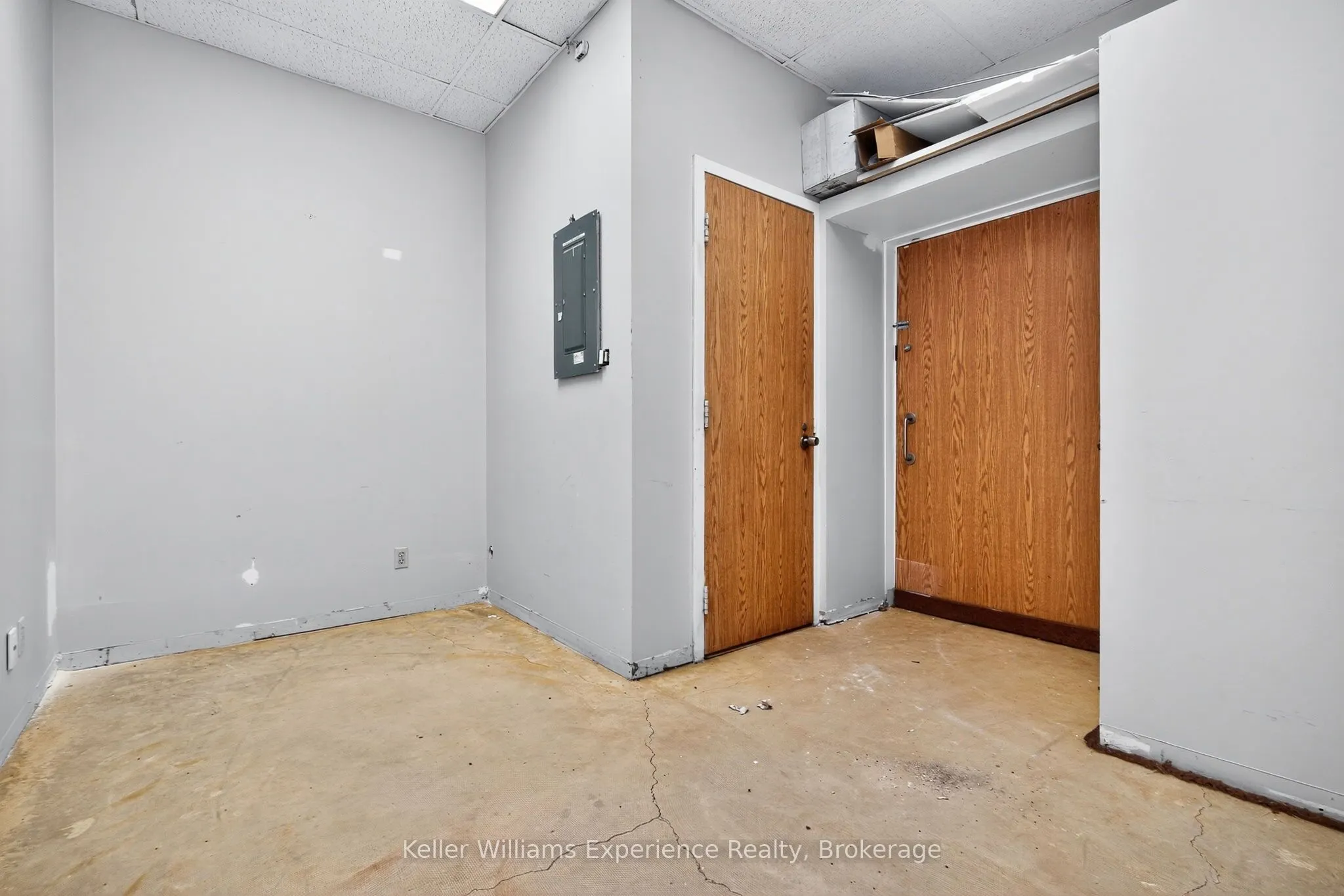 175 Main Street, #3