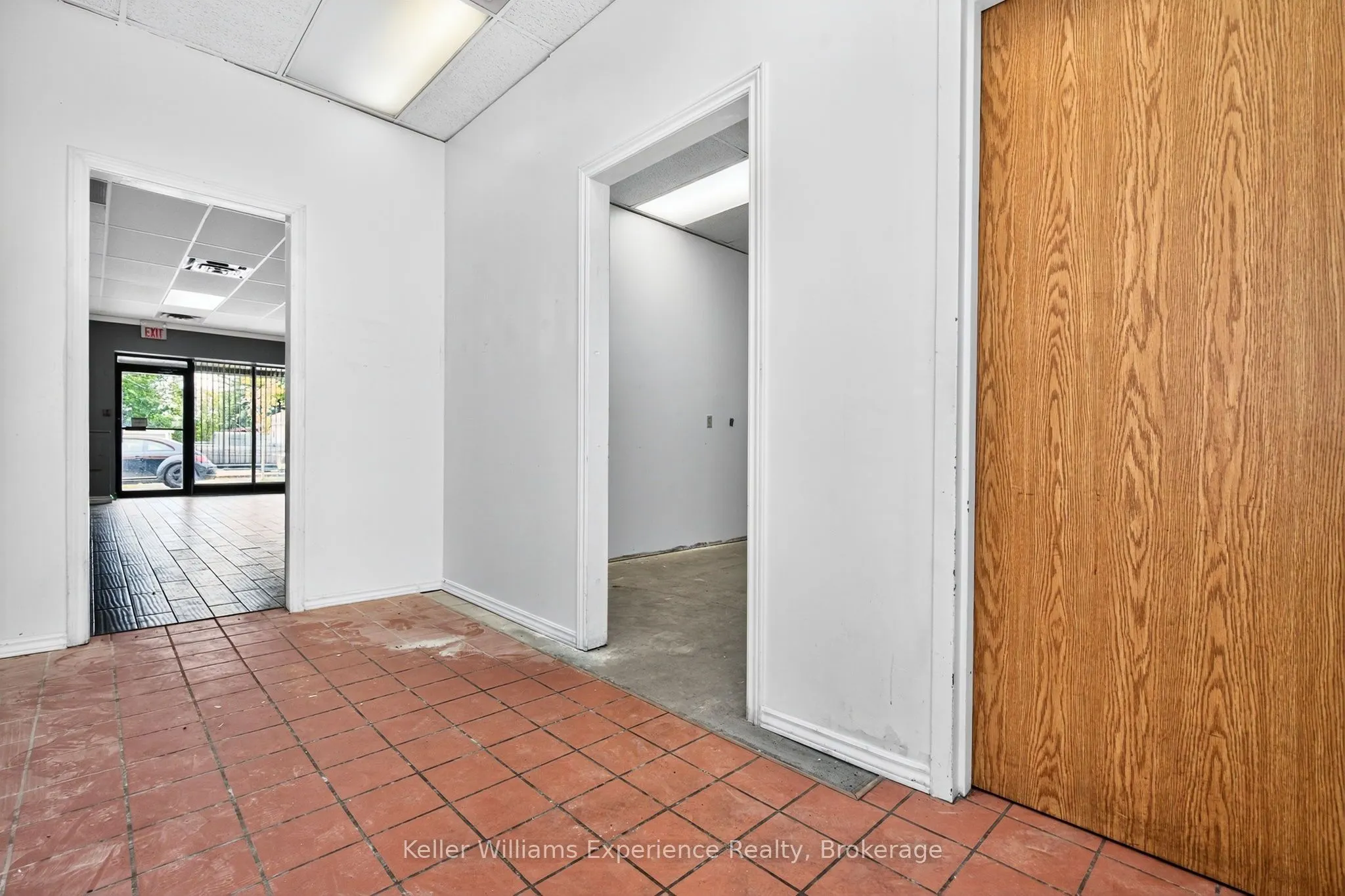 175 Main Street, #3