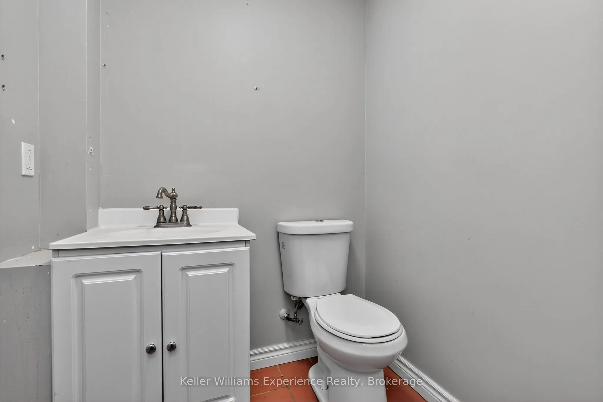 175 Main Street, #3