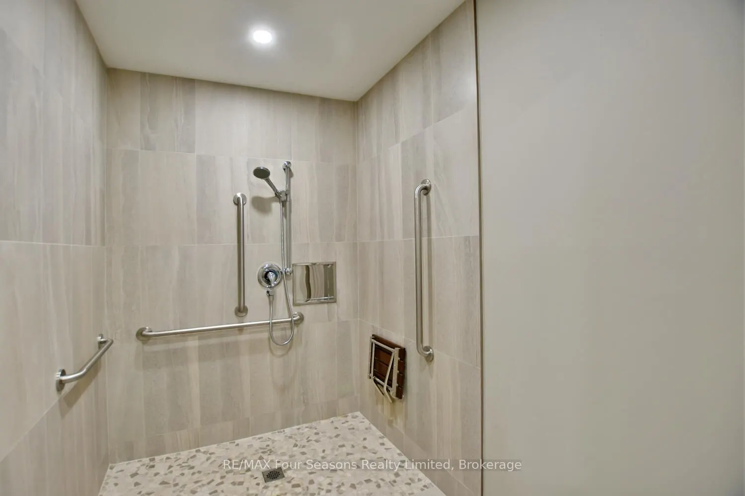 172 Eighth Street, #505
