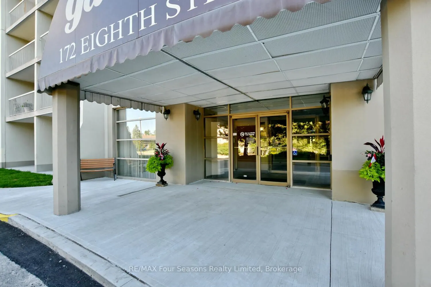 172 Eighth Street, #505