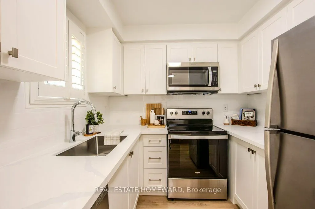108 Hawthorne Crescent