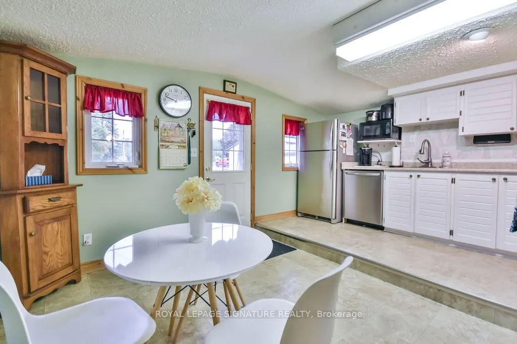4306 Wainman Line