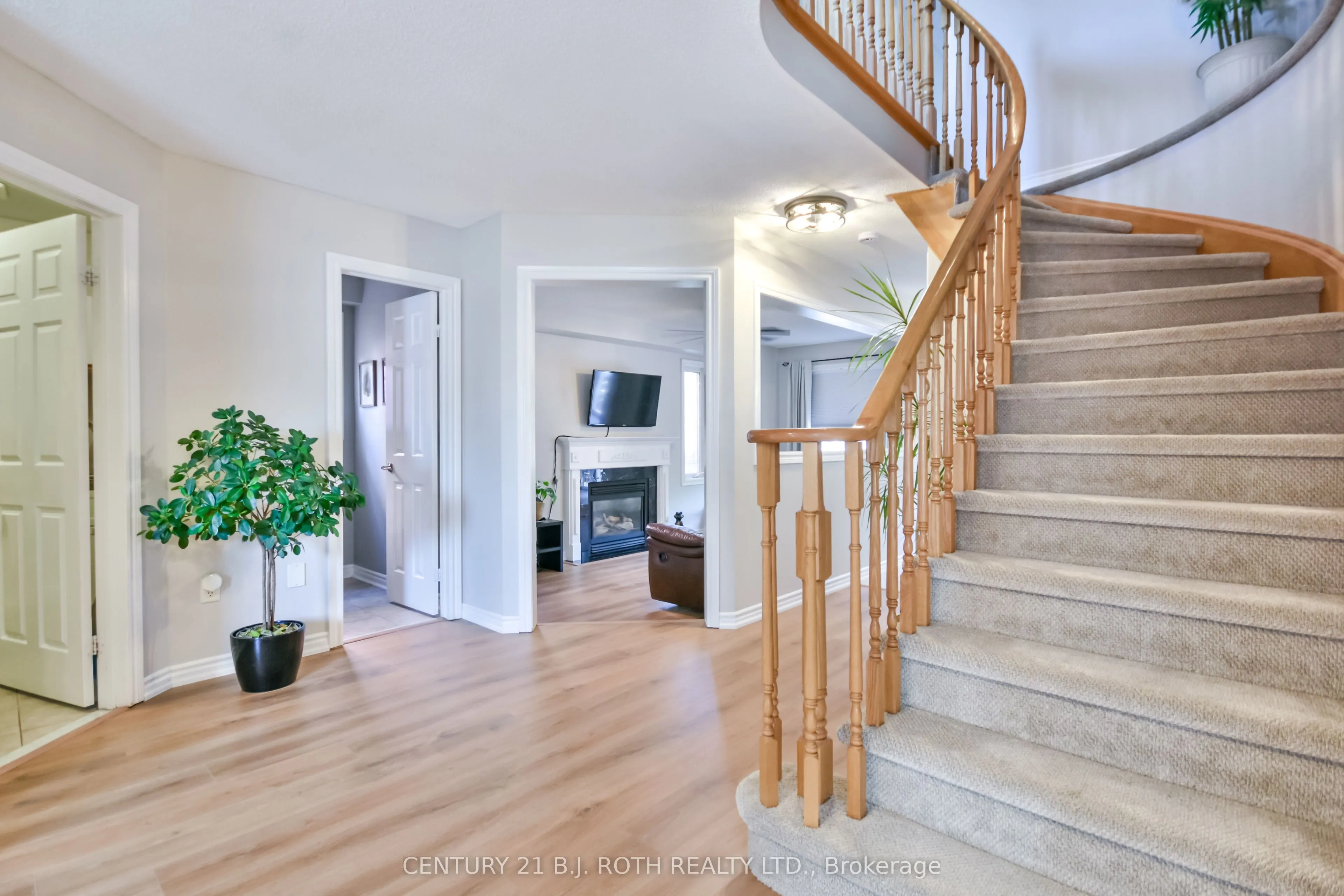 28 Shaina Court