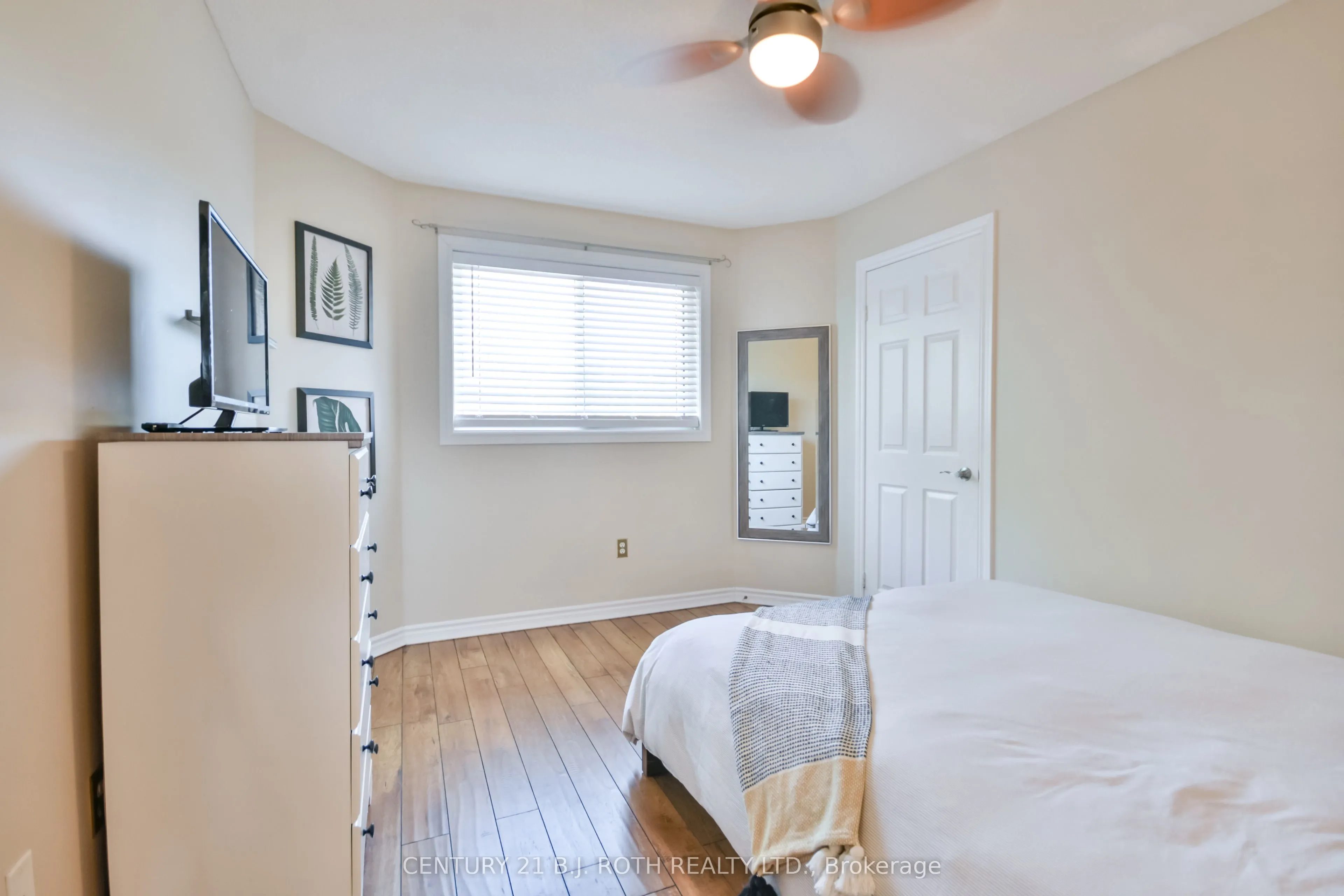 28 Shaina Court