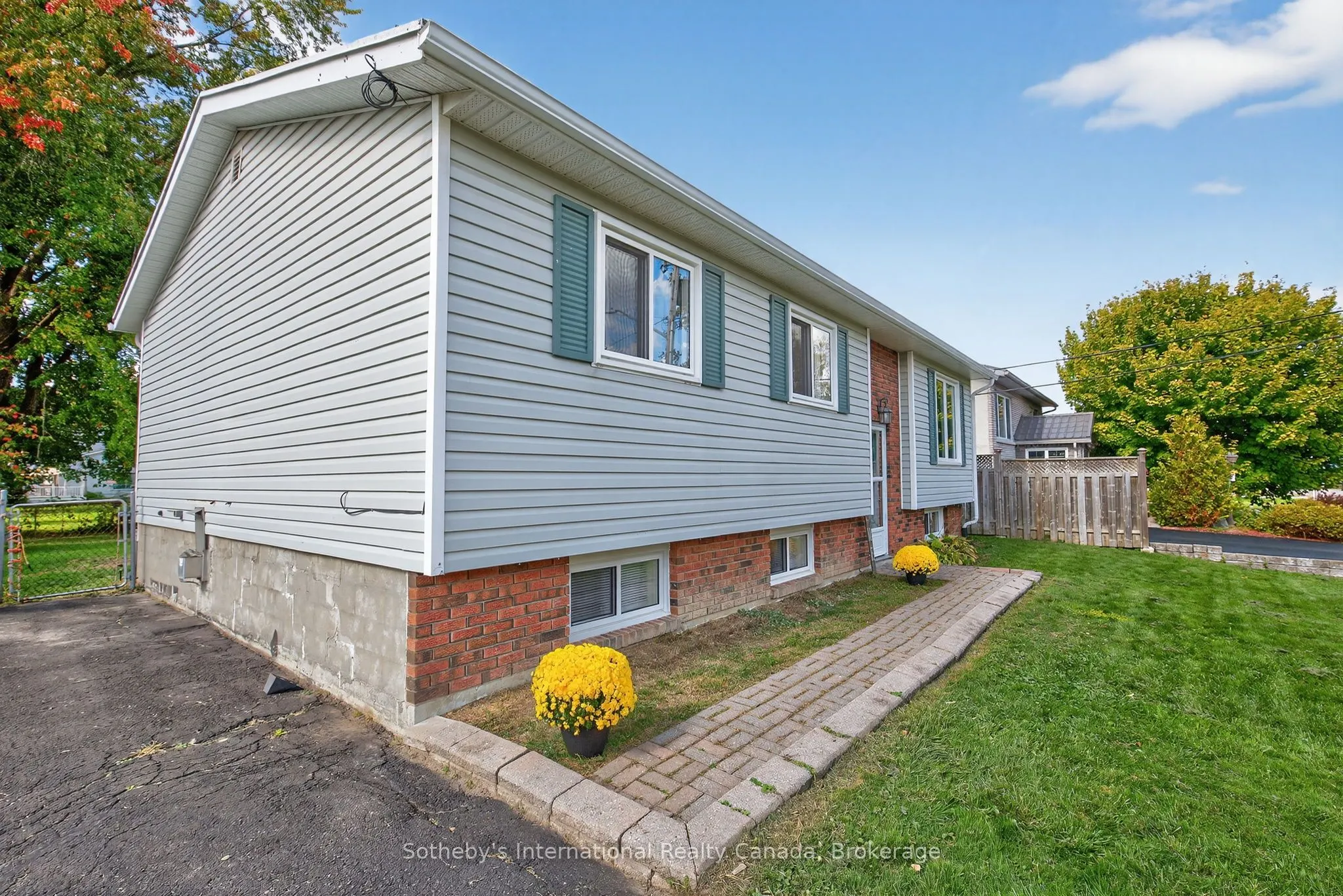20 Community Centre Drive
