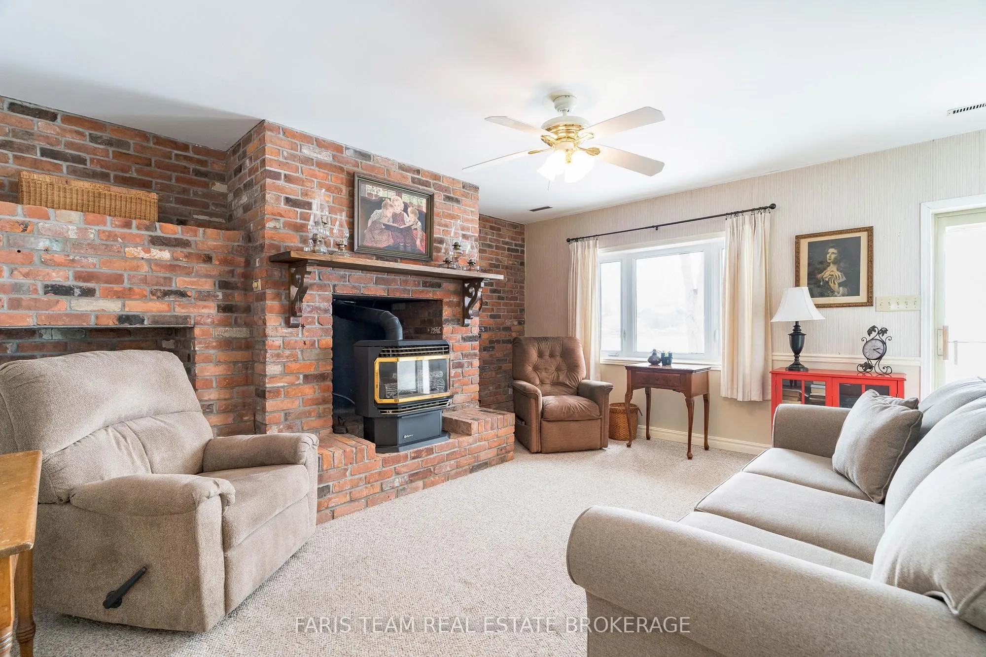 238 Robins Point Road