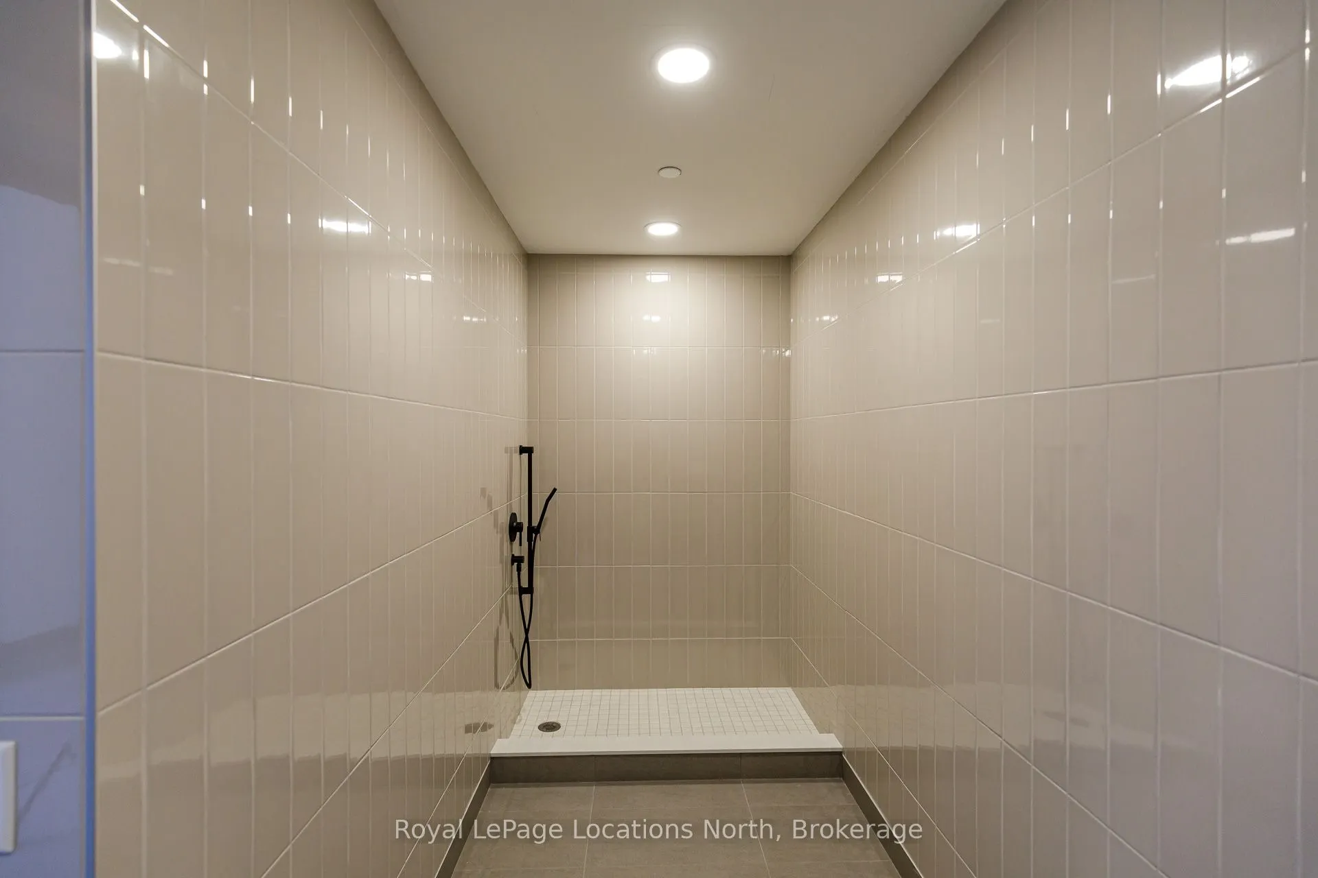31 HURON Street, #203