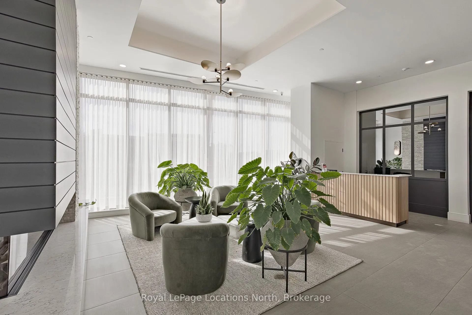 31 HURON Street, #203