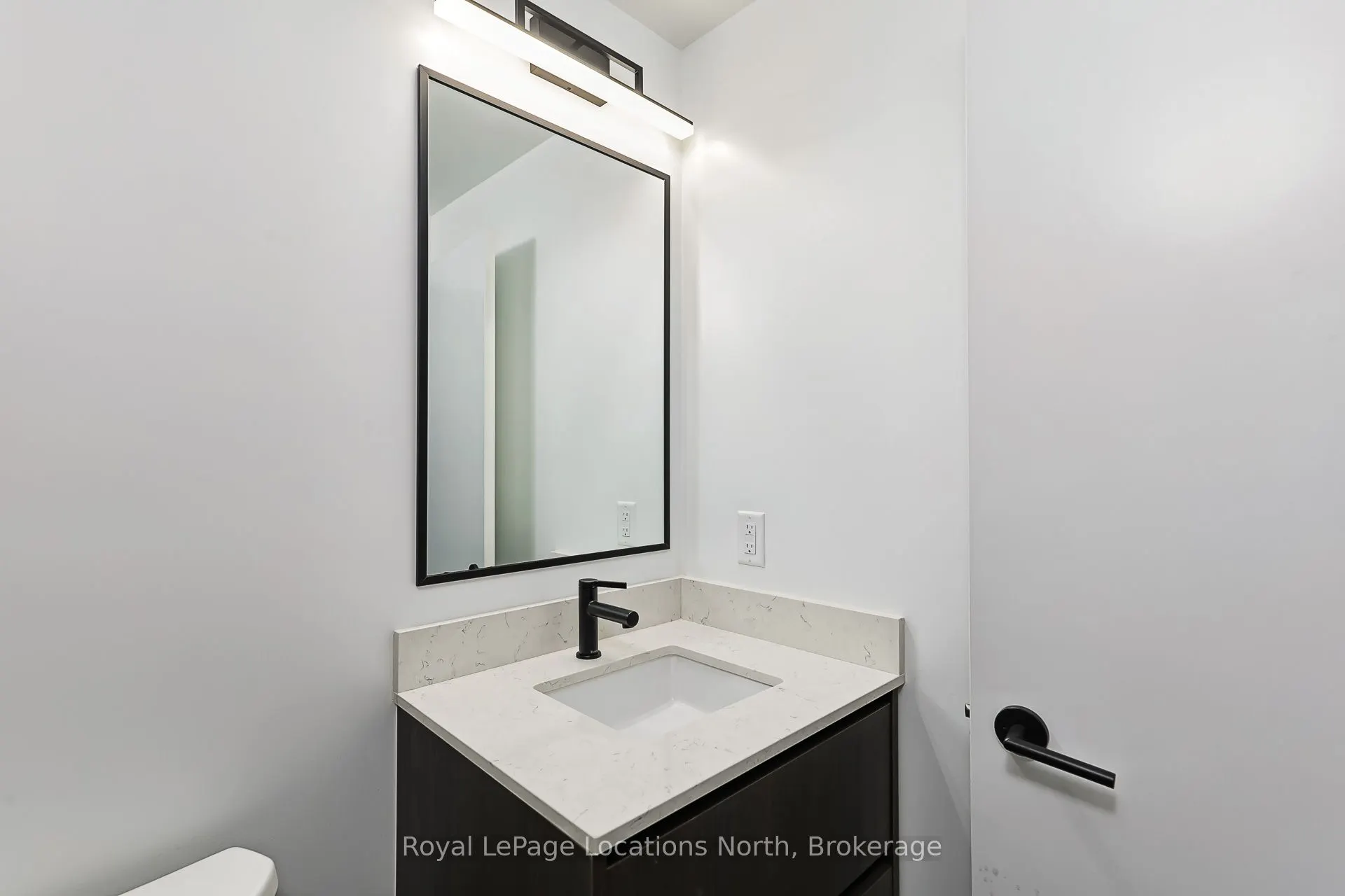 31 HURON Street, #203