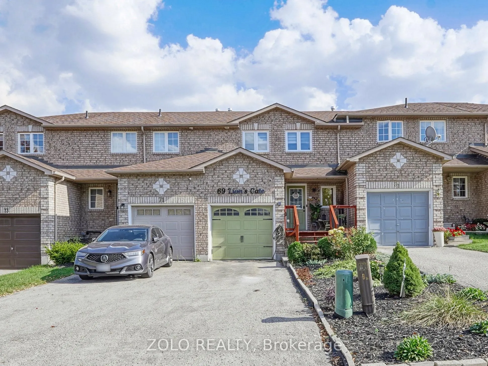 69 Lion's Gate Boulevard