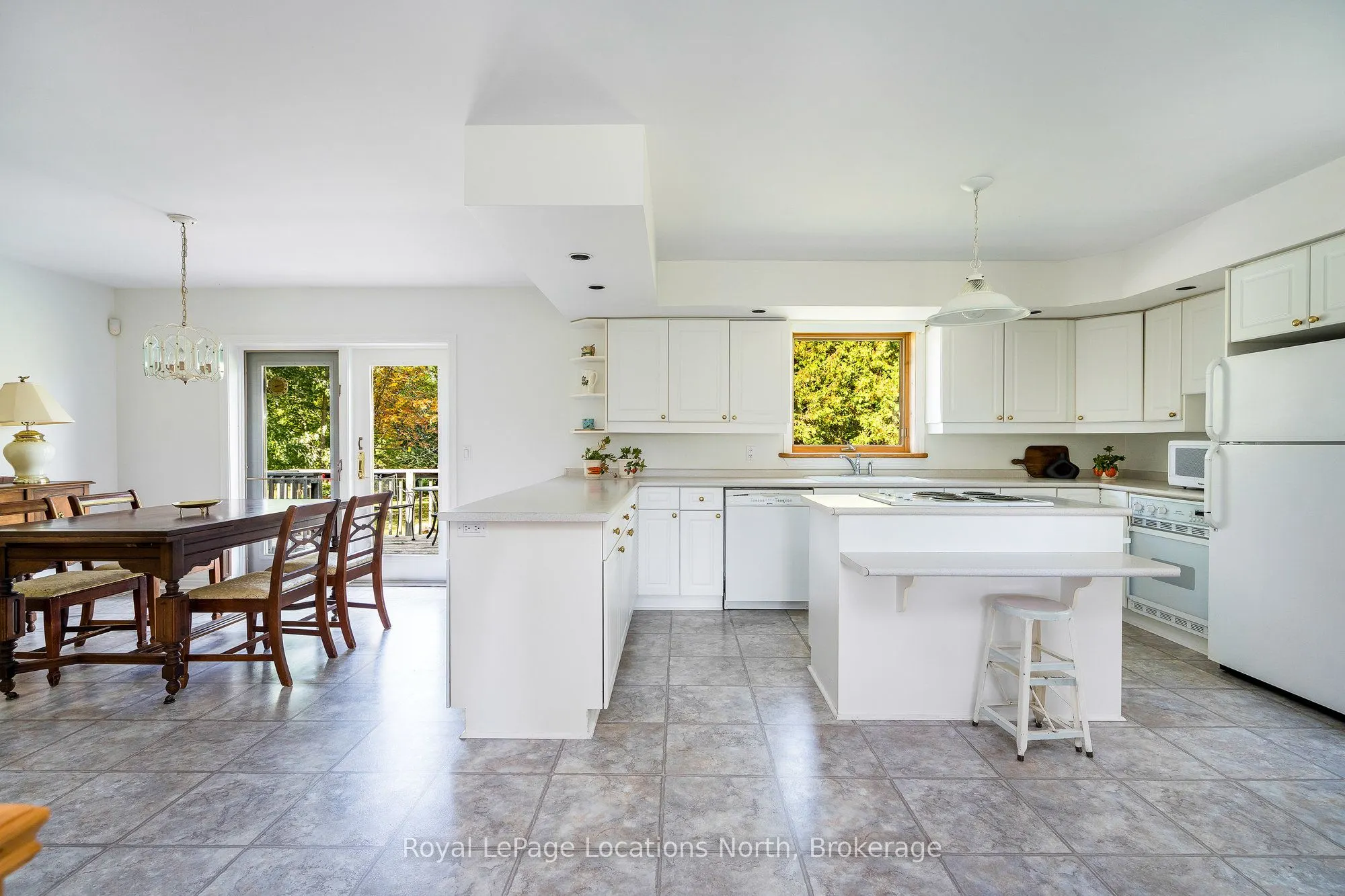 14 Sydenham Trail W