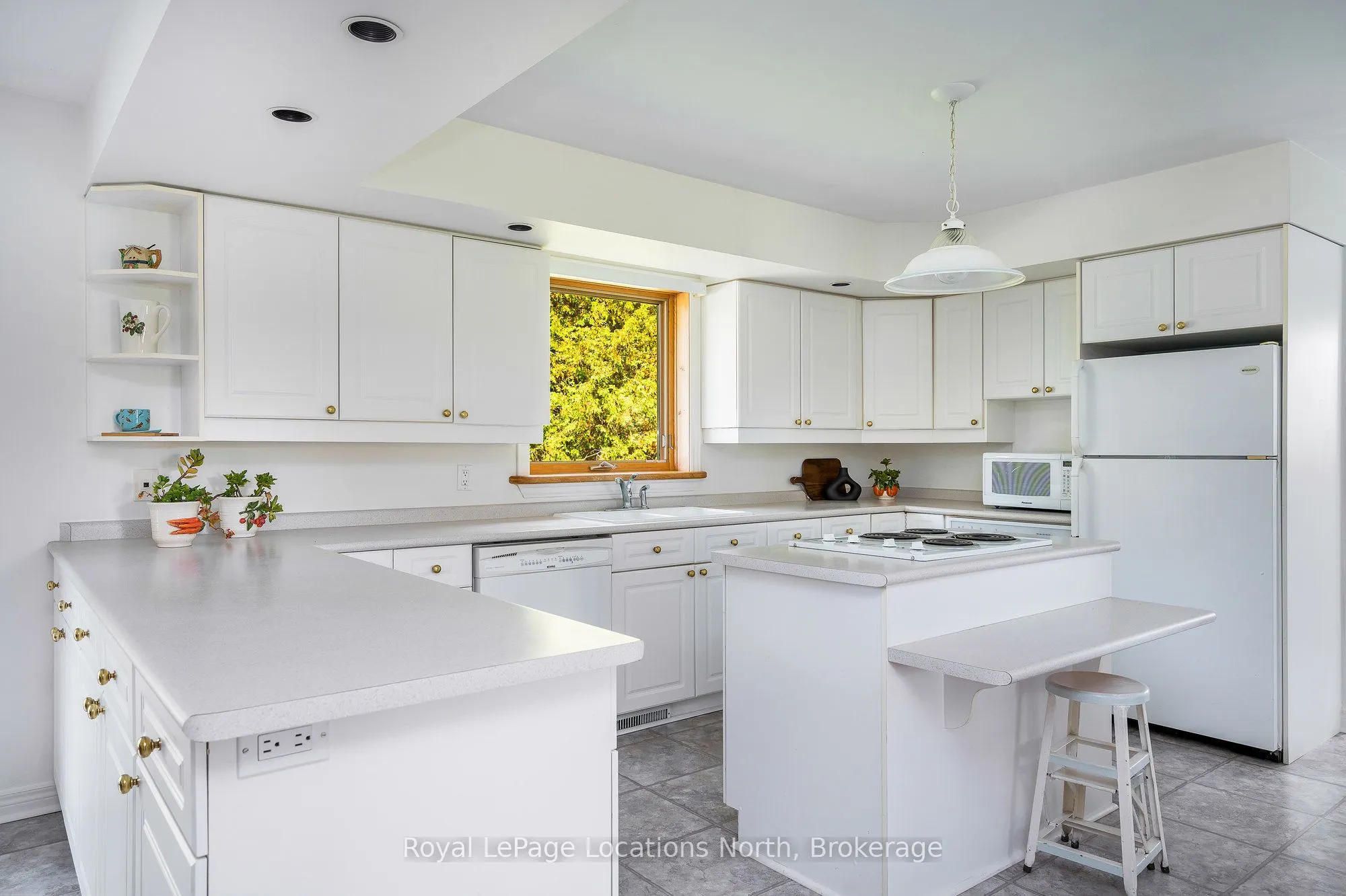 14 Sydenham Trail W