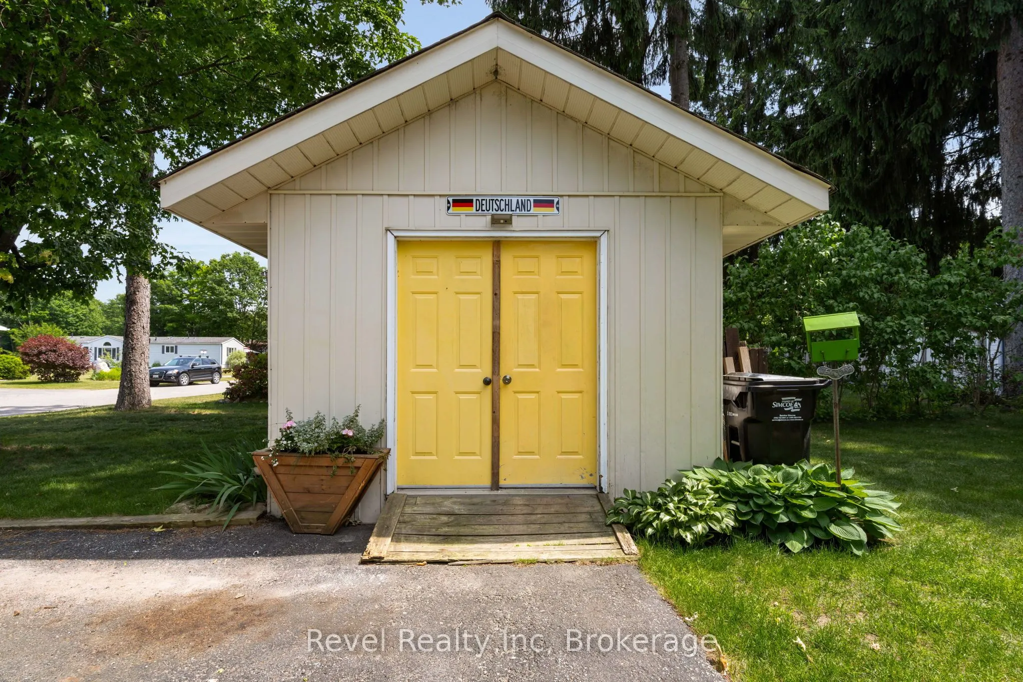 5411 Elliott Side Road, #19