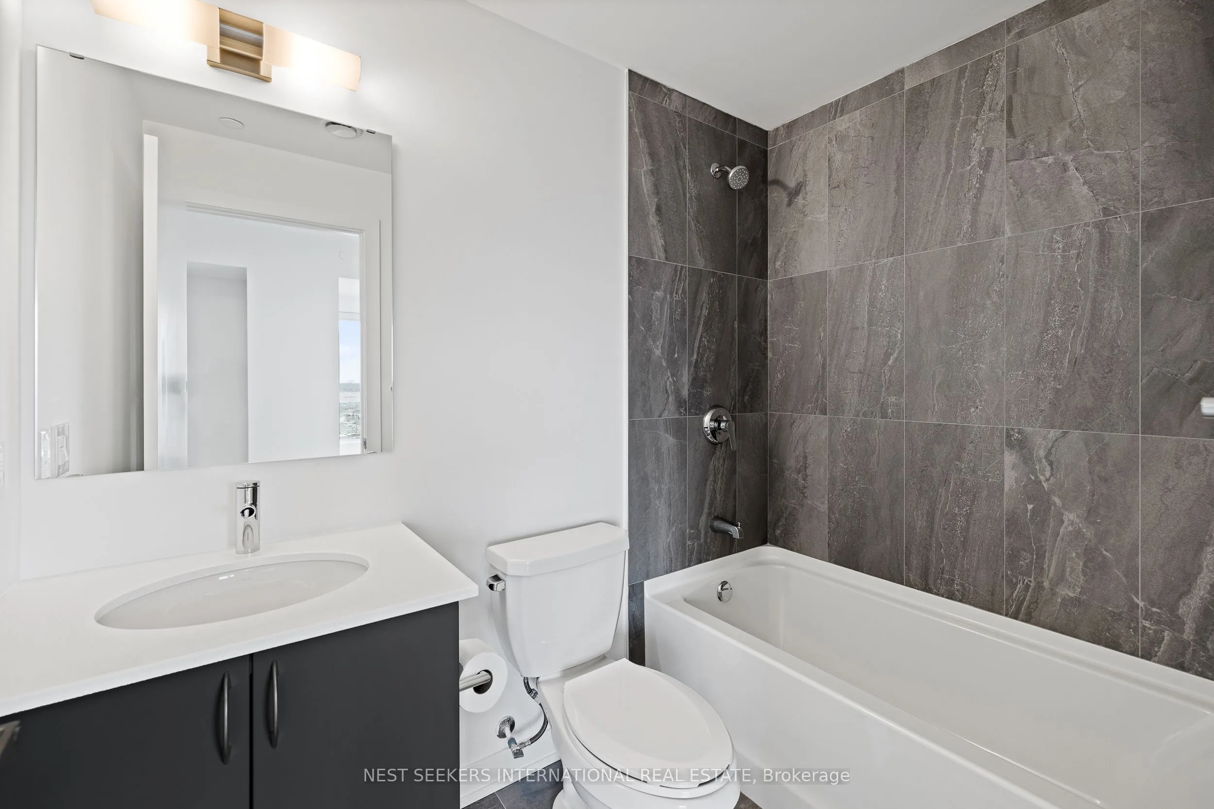 56 Lakeside Terrace, #1001