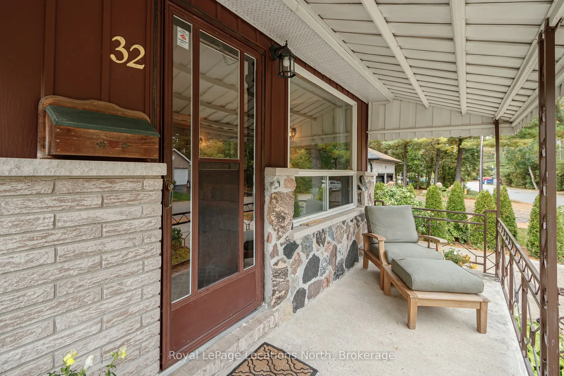 32 57th Street S