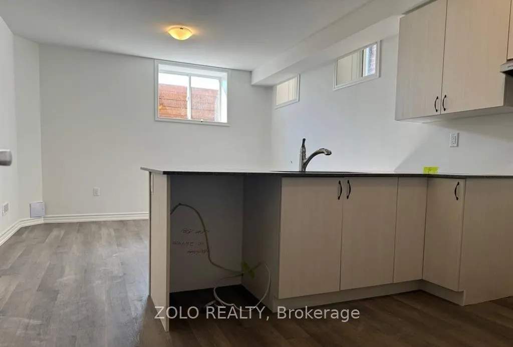77 Suzuki Street, #Lower
