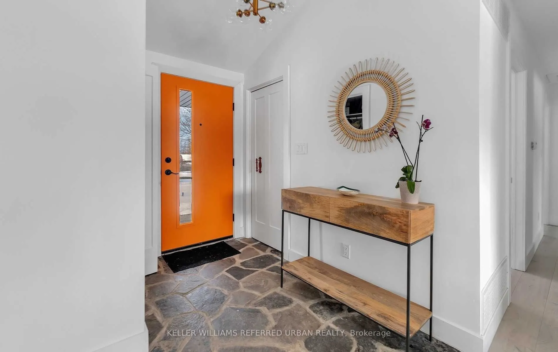 886 Sixth Street