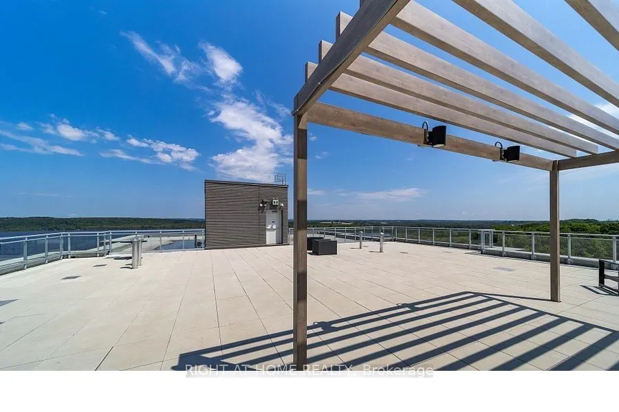 58 Lakeside Terrace, #205