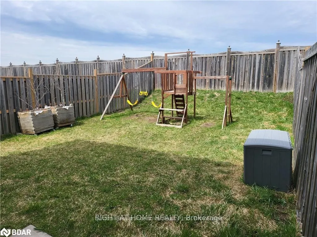 98 PEARCEY Crescent