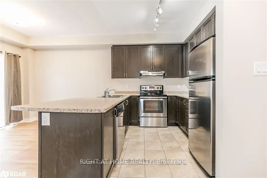 98 PEARCEY Crescent