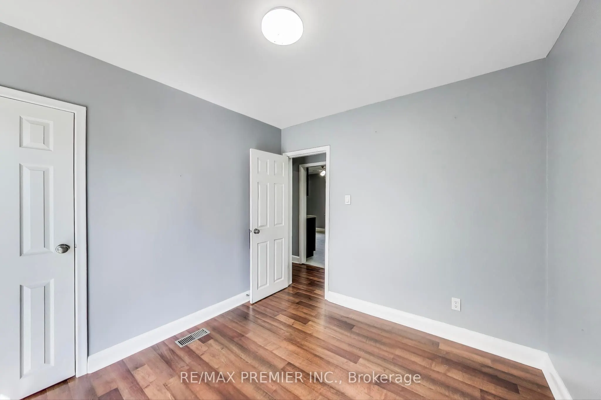 5 Golfdale Road