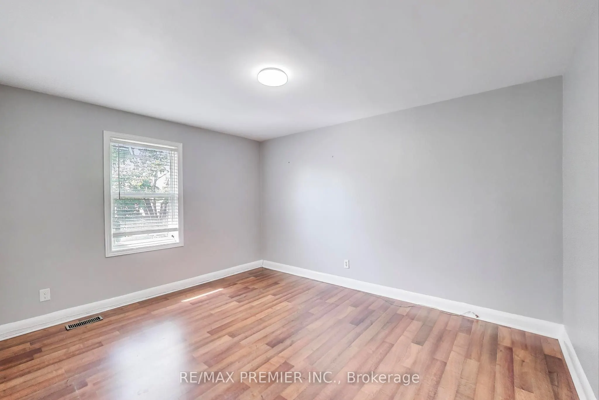 5 Golfdale Road
