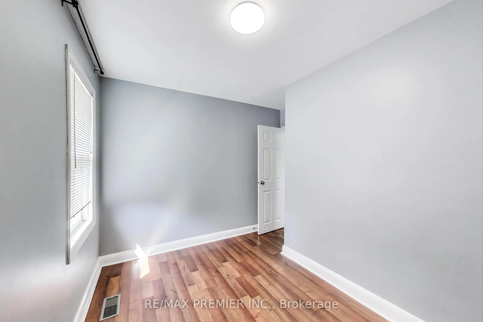 5 Golfdale Road