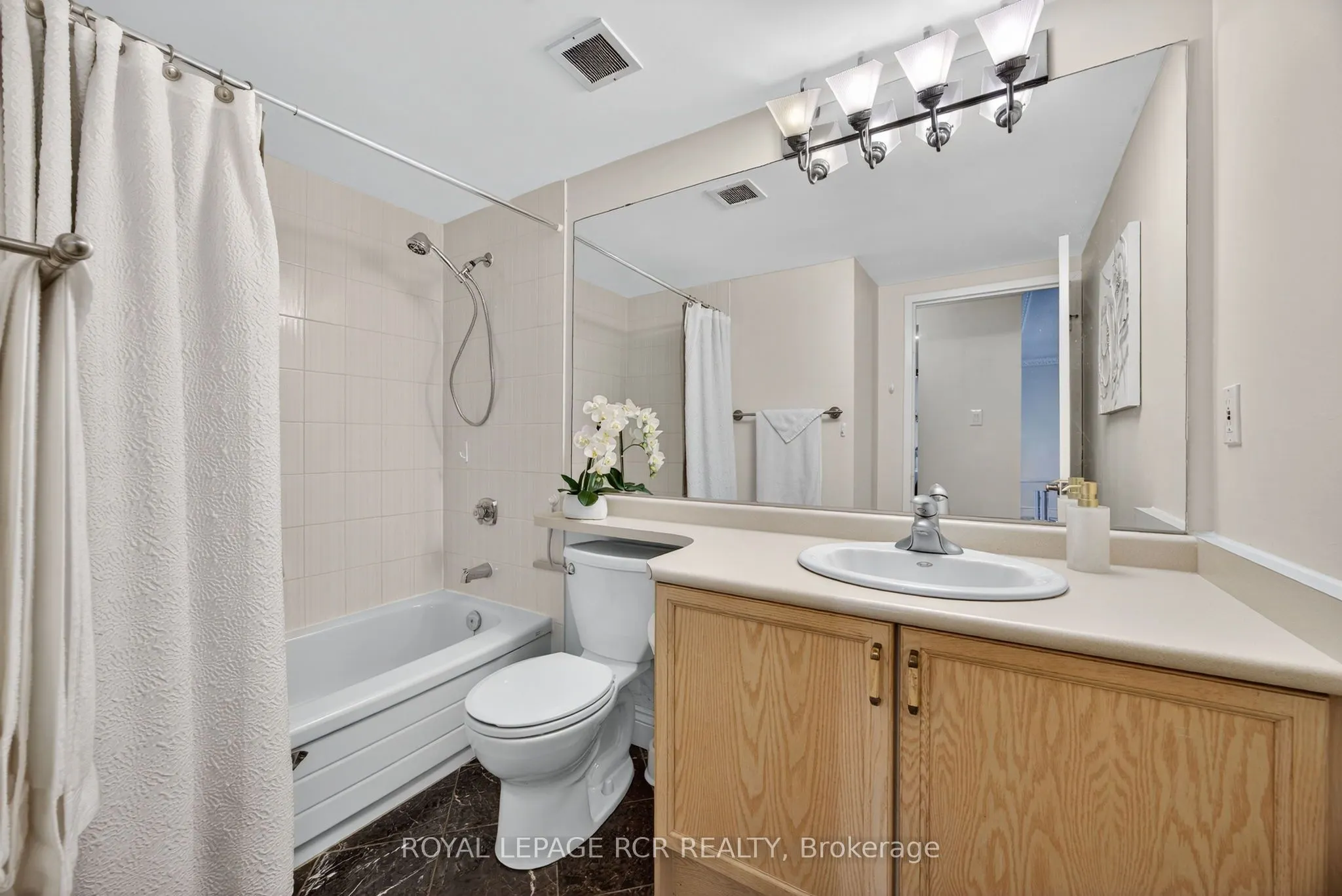 65 Ellen Street, #905
