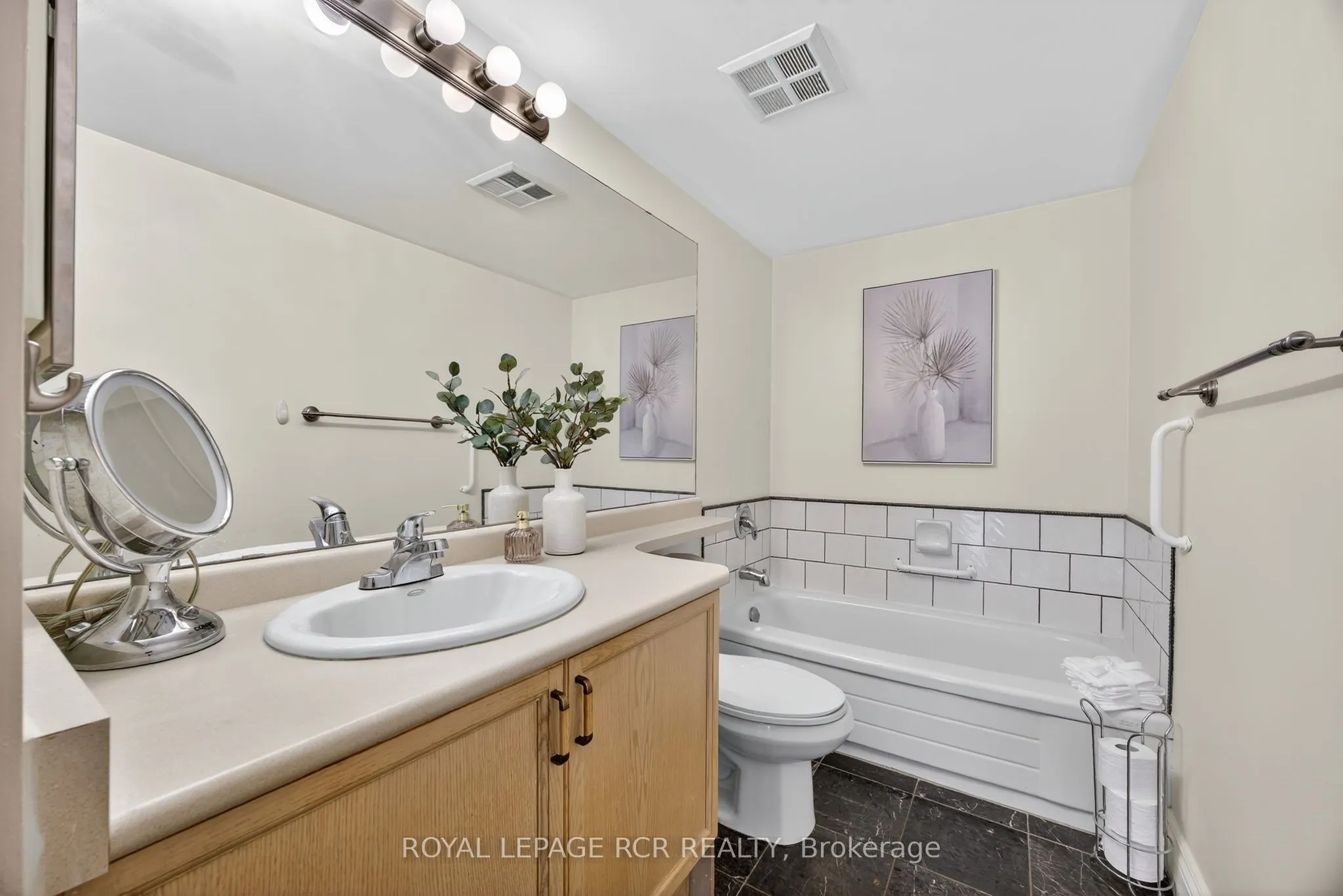 65 Ellen Street, #905