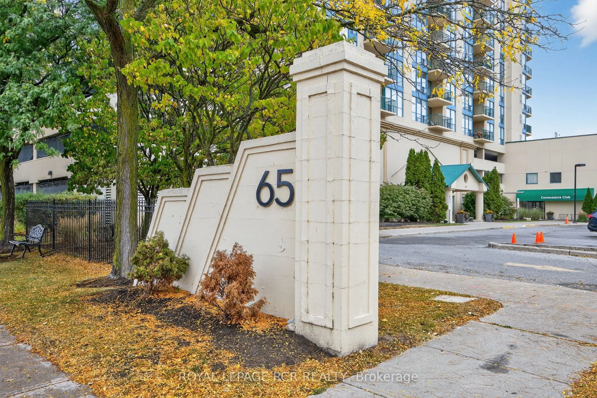 65 Ellen Street, #905