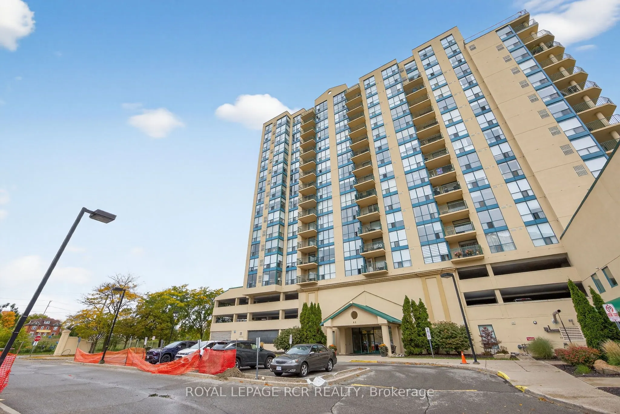 65 Ellen Street, #905