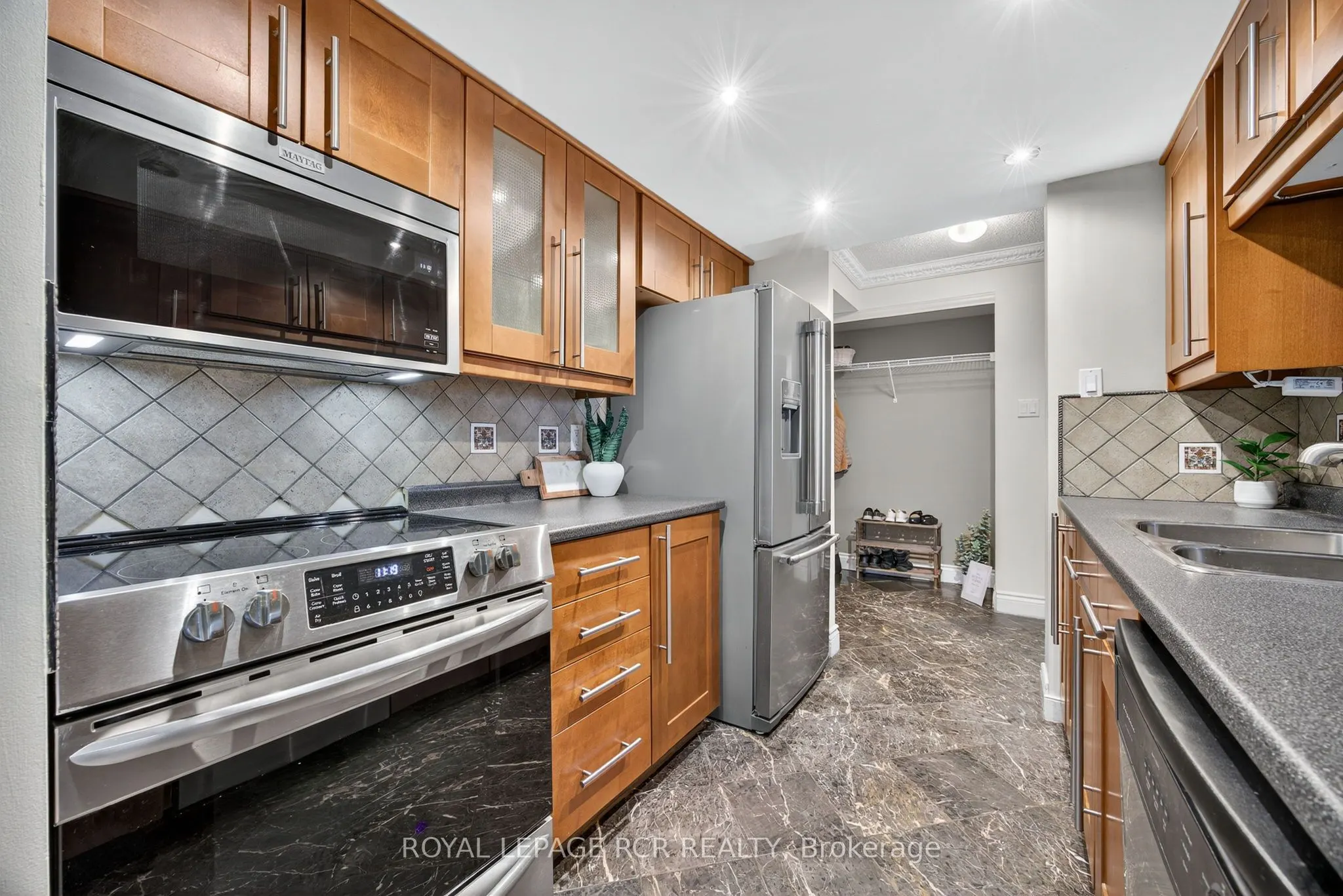 65 Ellen Street, #905