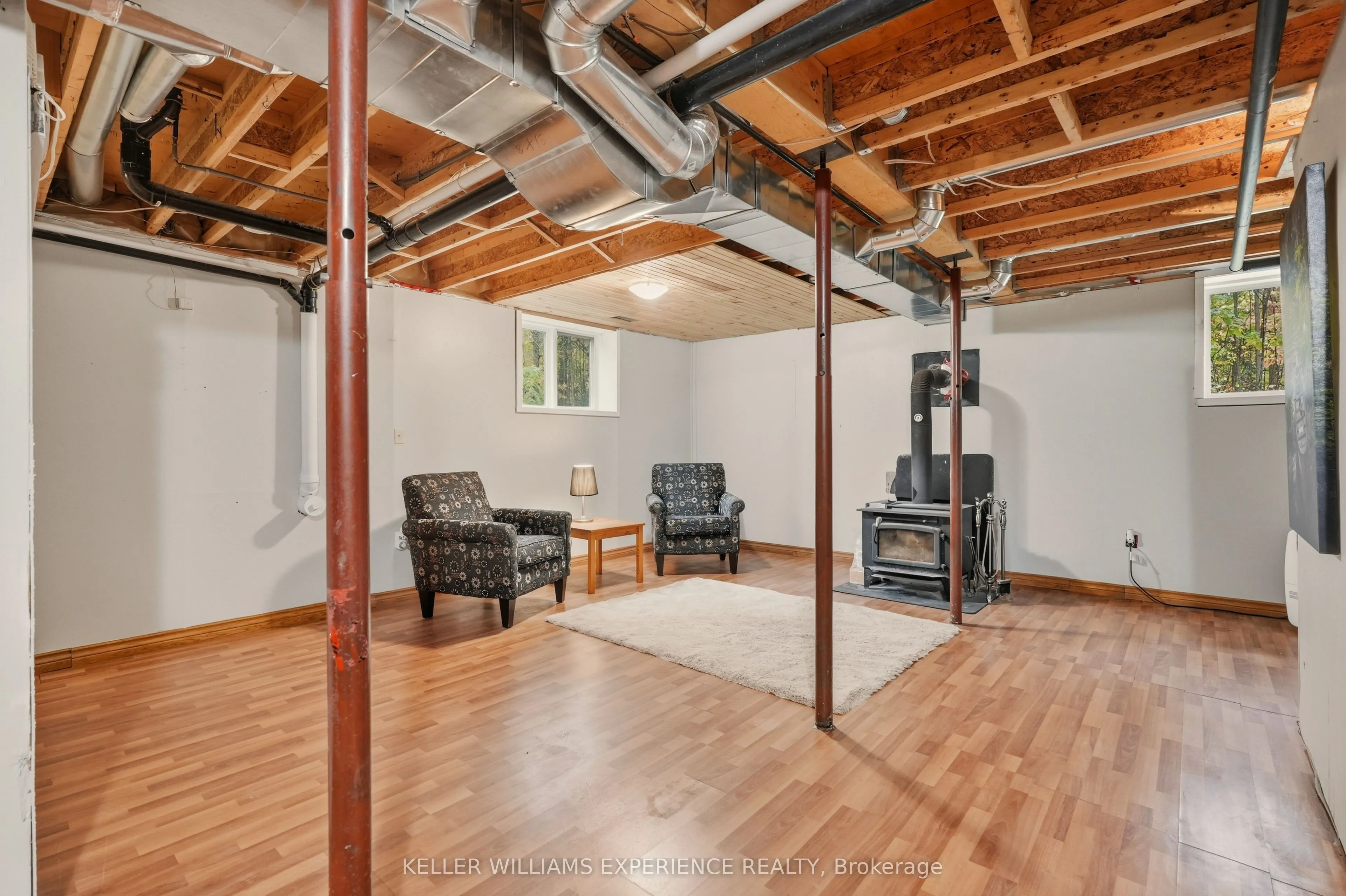 2372 Kinnear Side Road