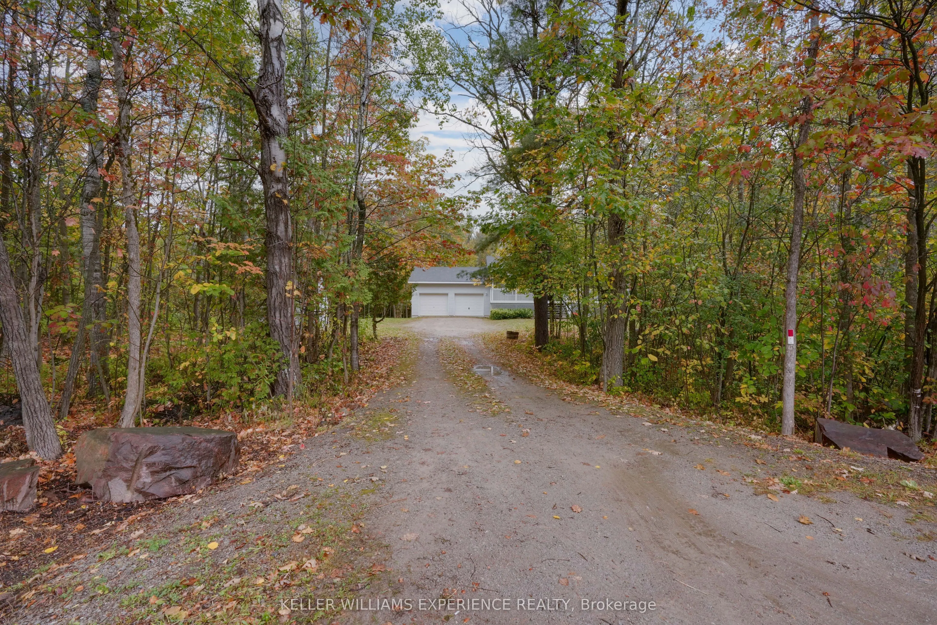 2372 Kinnear Side Road