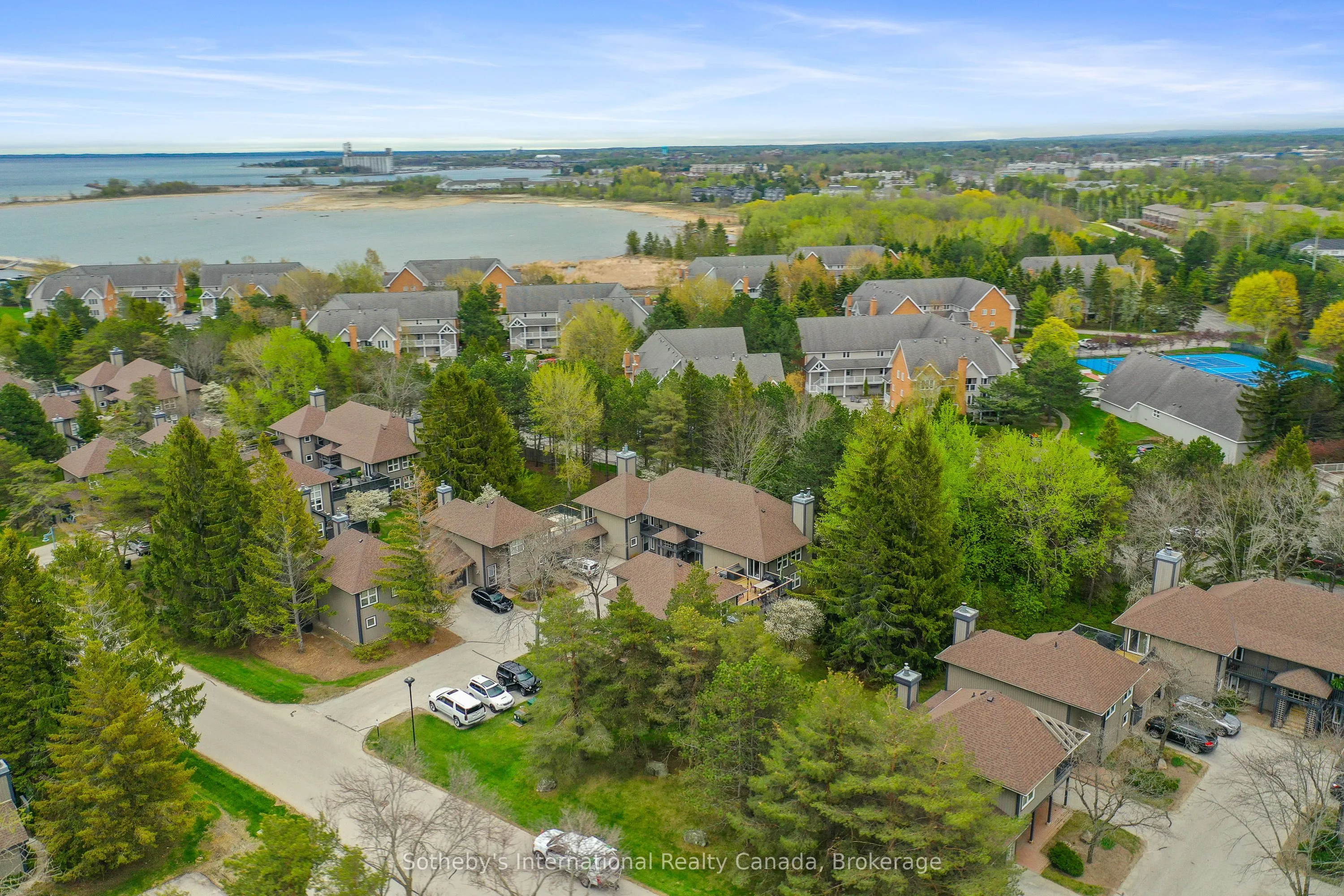 408 Mariners Way, #25