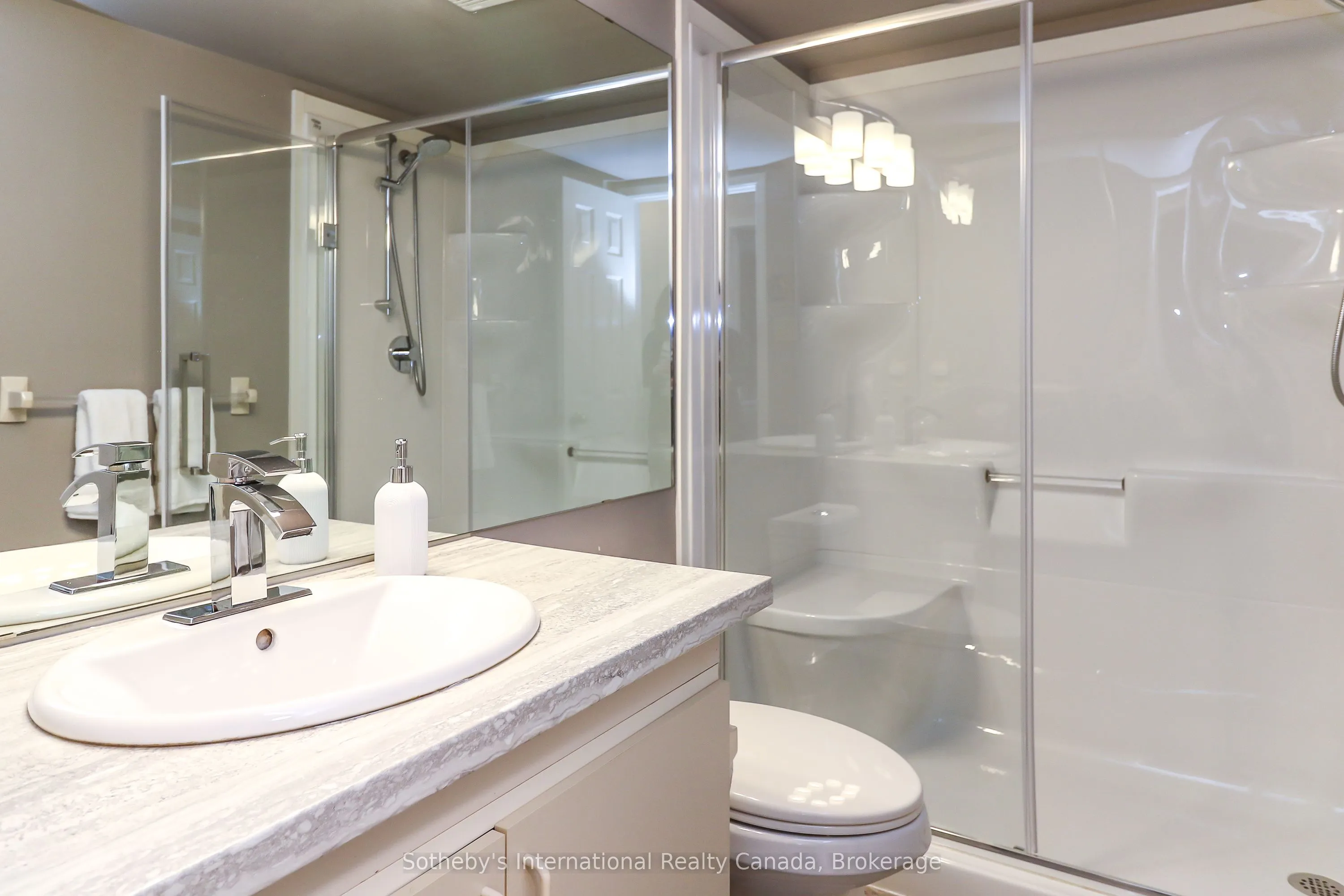 408 Mariners Way, #25