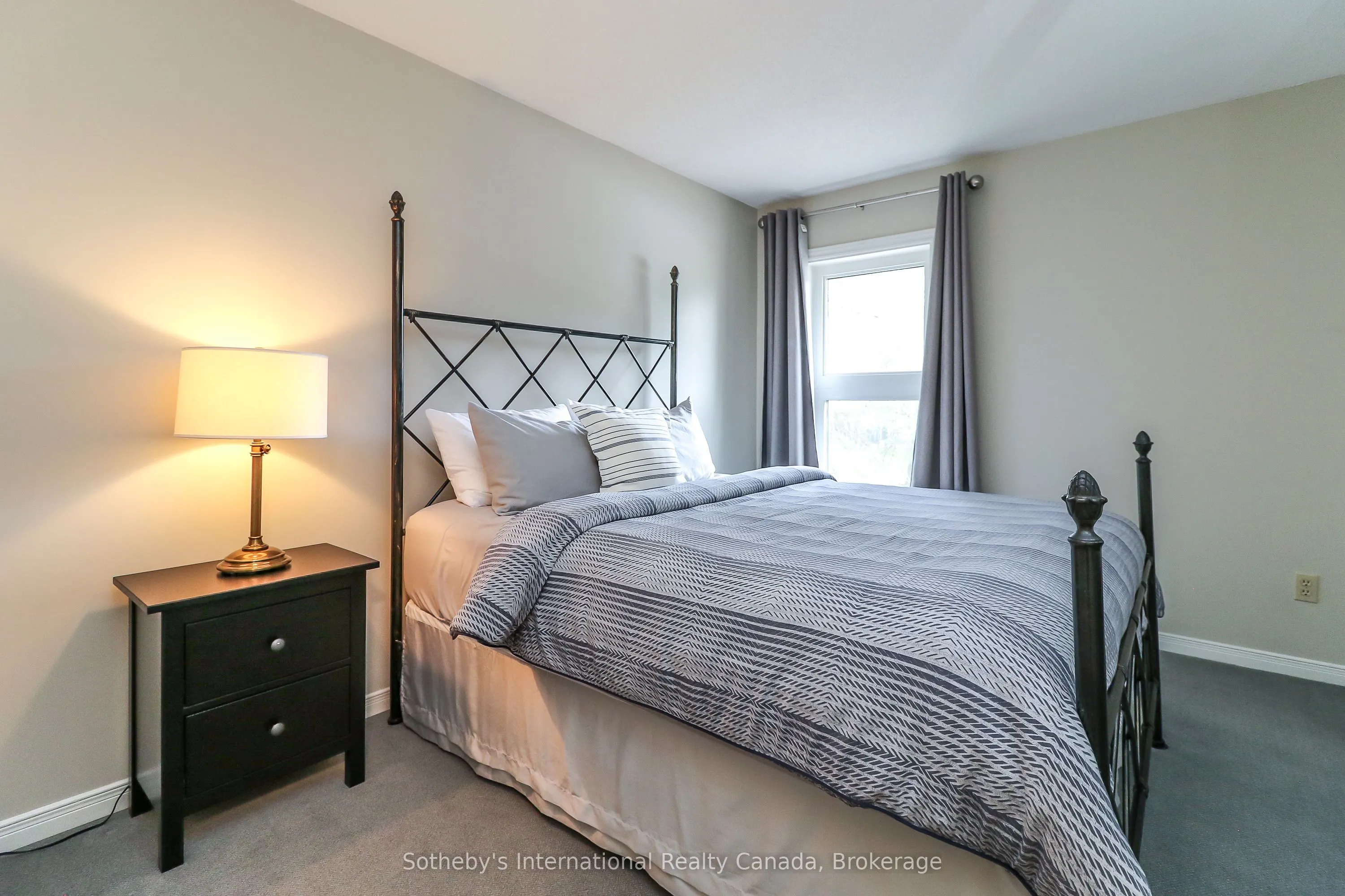 408 Mariners Way, #25