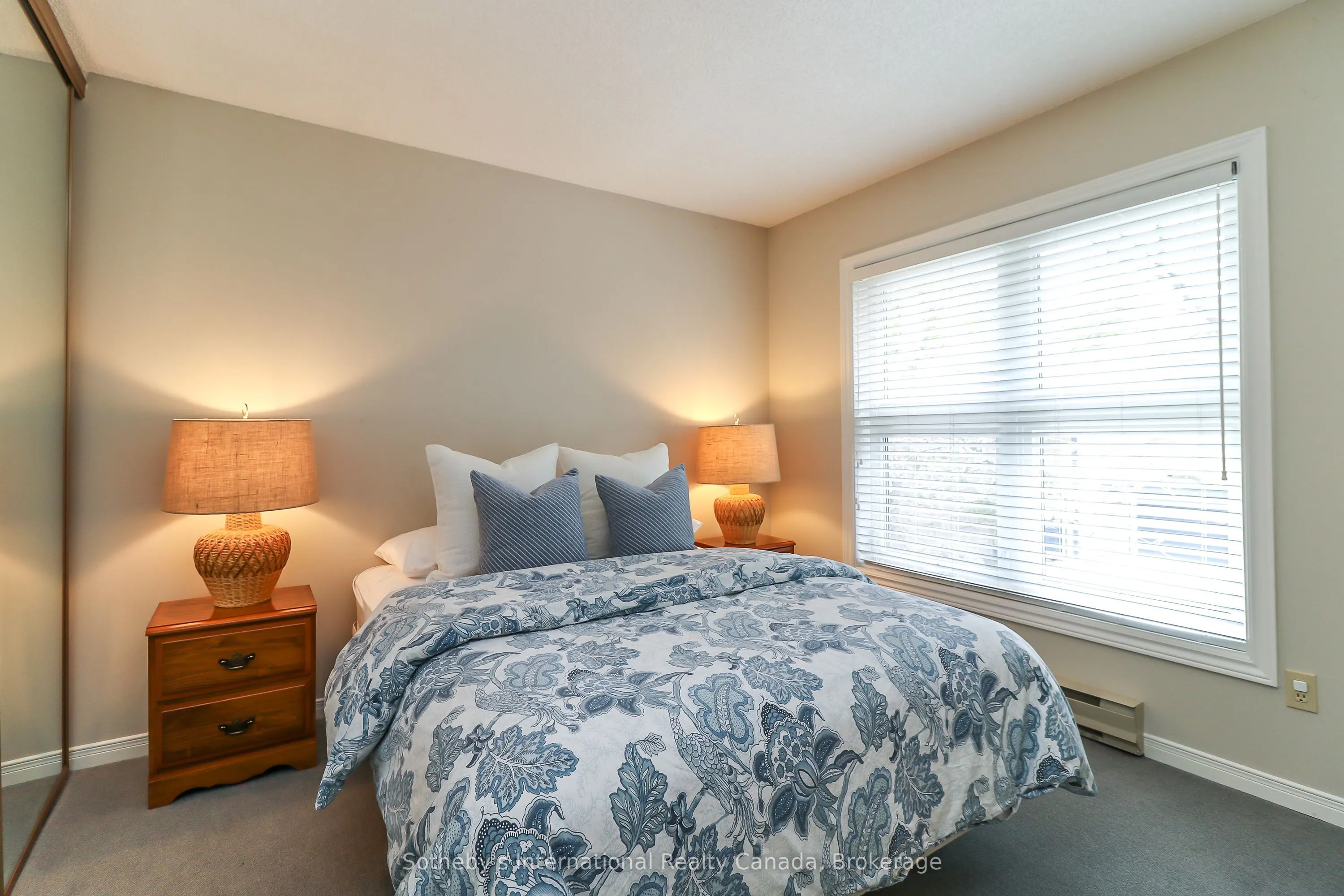 408 Mariners Way, #25
