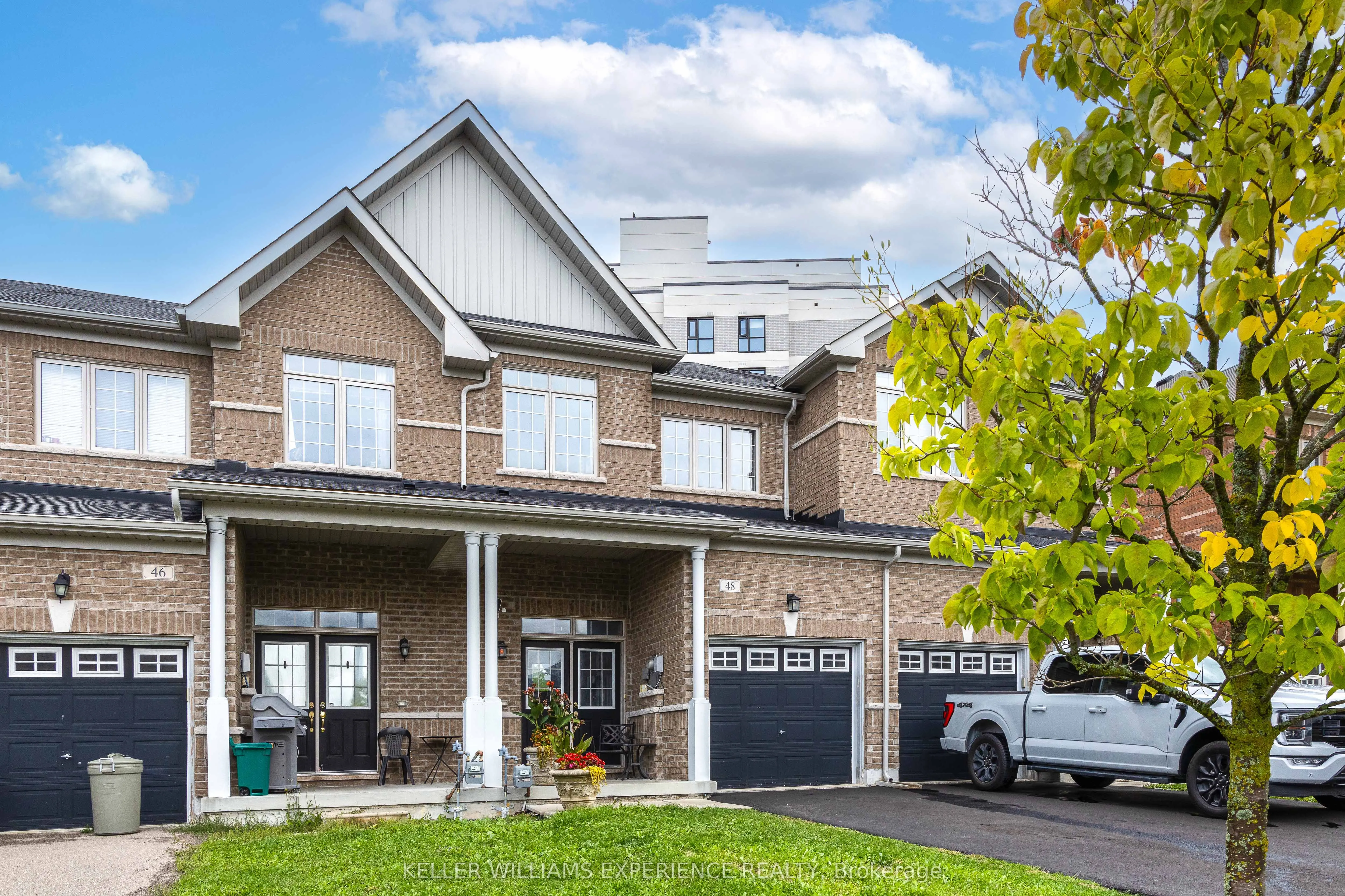 48 Snelgrove Crescent