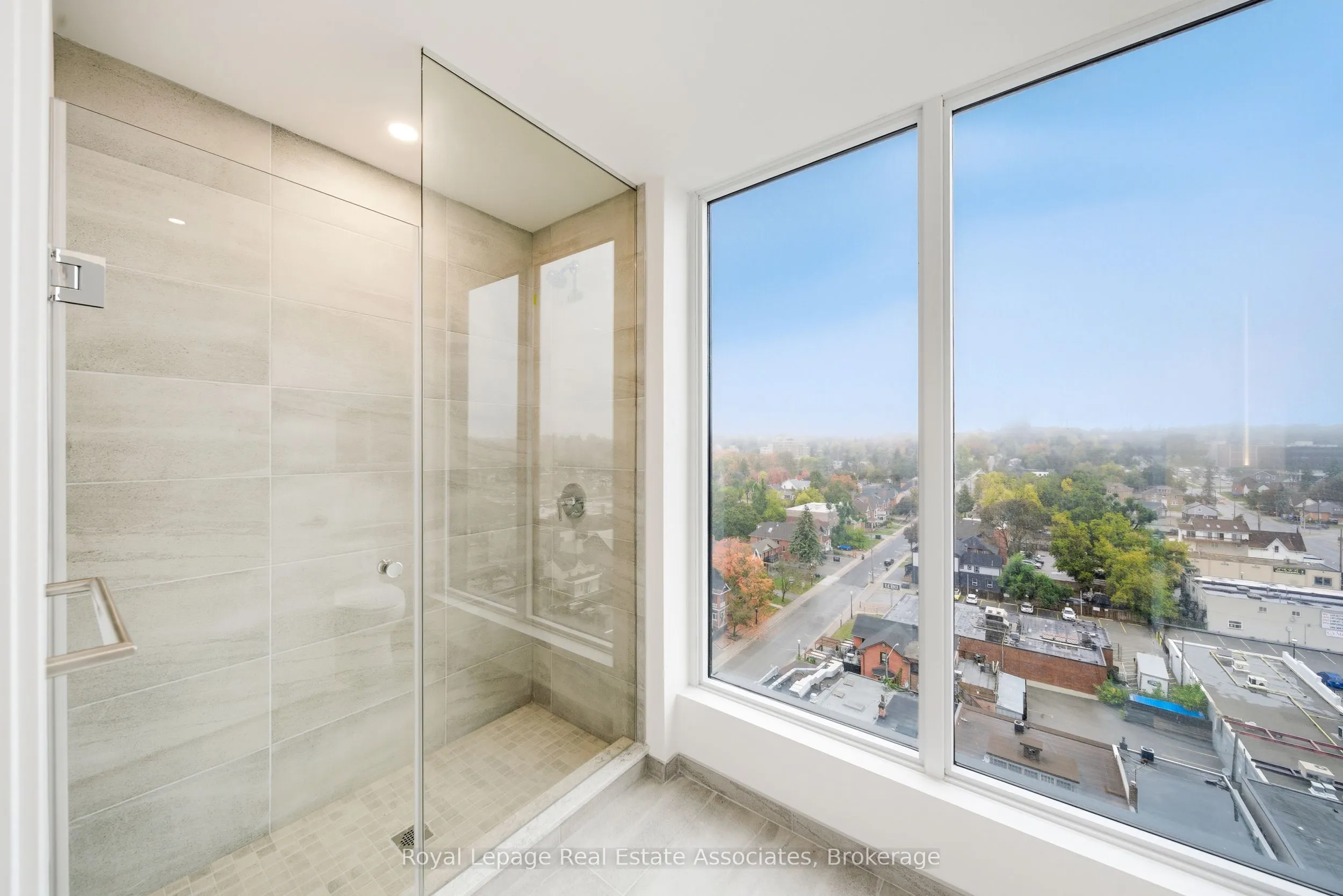 39 Mary St Street, #1005